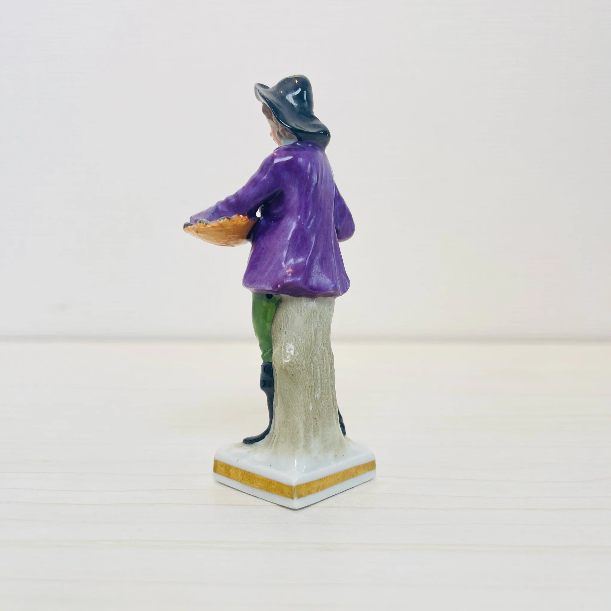 【アンティーク】 フィギュリン(磁器人形) / 19世紀以降 / イギリス