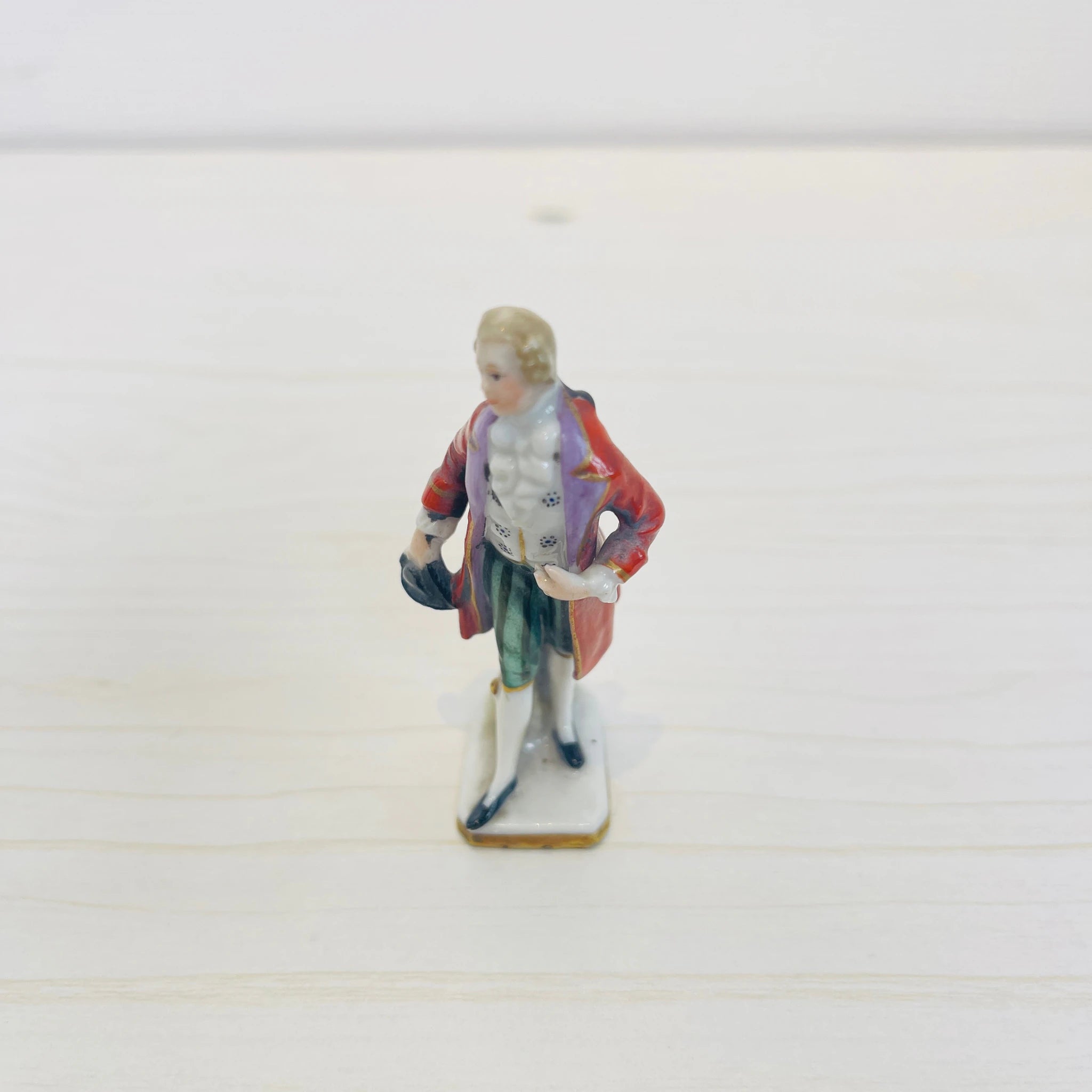 【アンティーク】 フィギュリン(磁器人形) / 19世紀以降 / イギリス