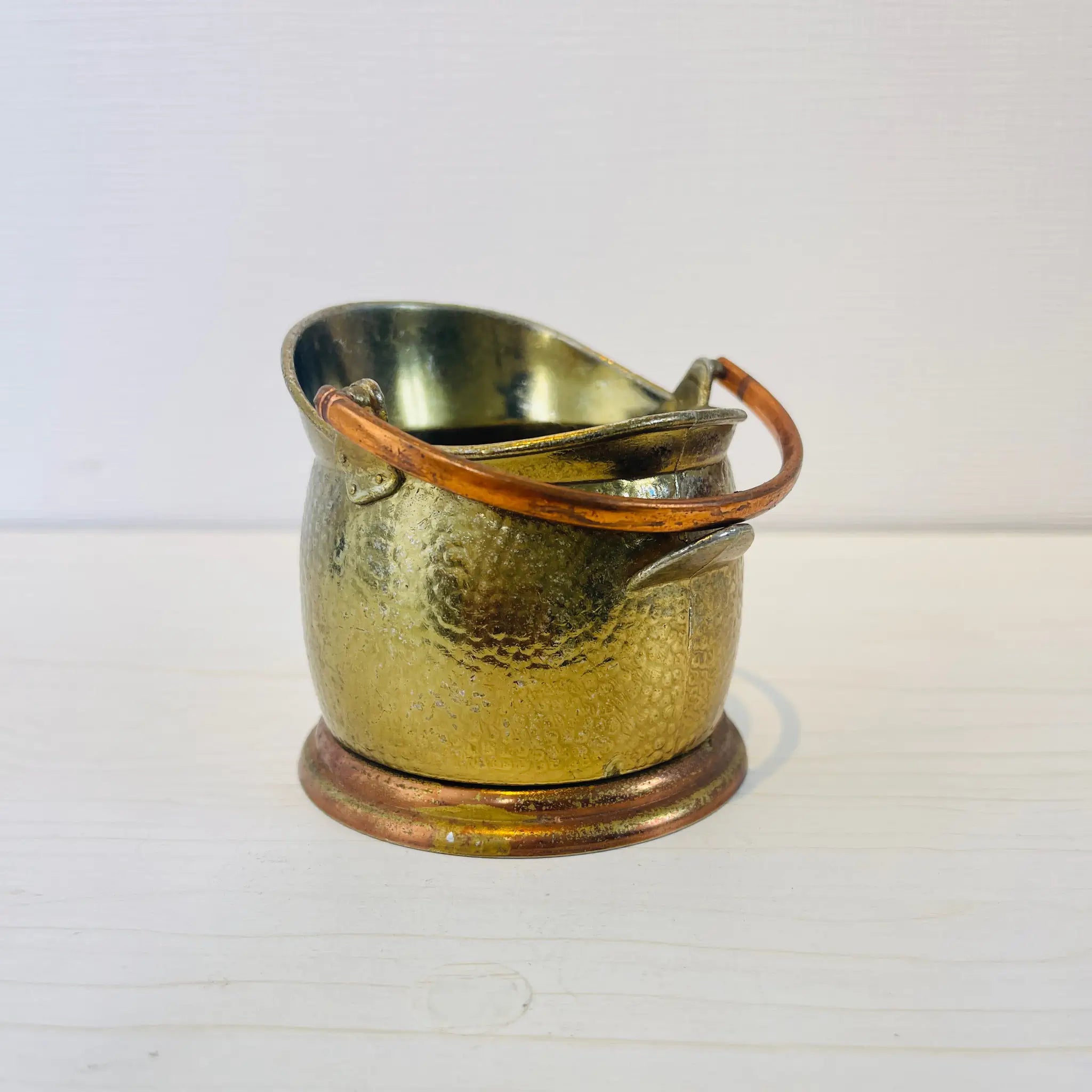 【アンティーク】 真鍮製ミニチュアフィギュア / バケツ / 真鍮