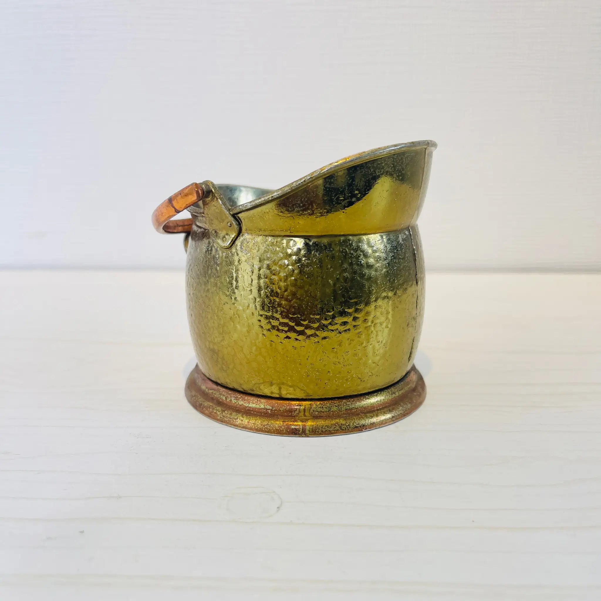 【アンティーク】 真鍮製ミニチュアフィギュア / バケツ / 真鍮