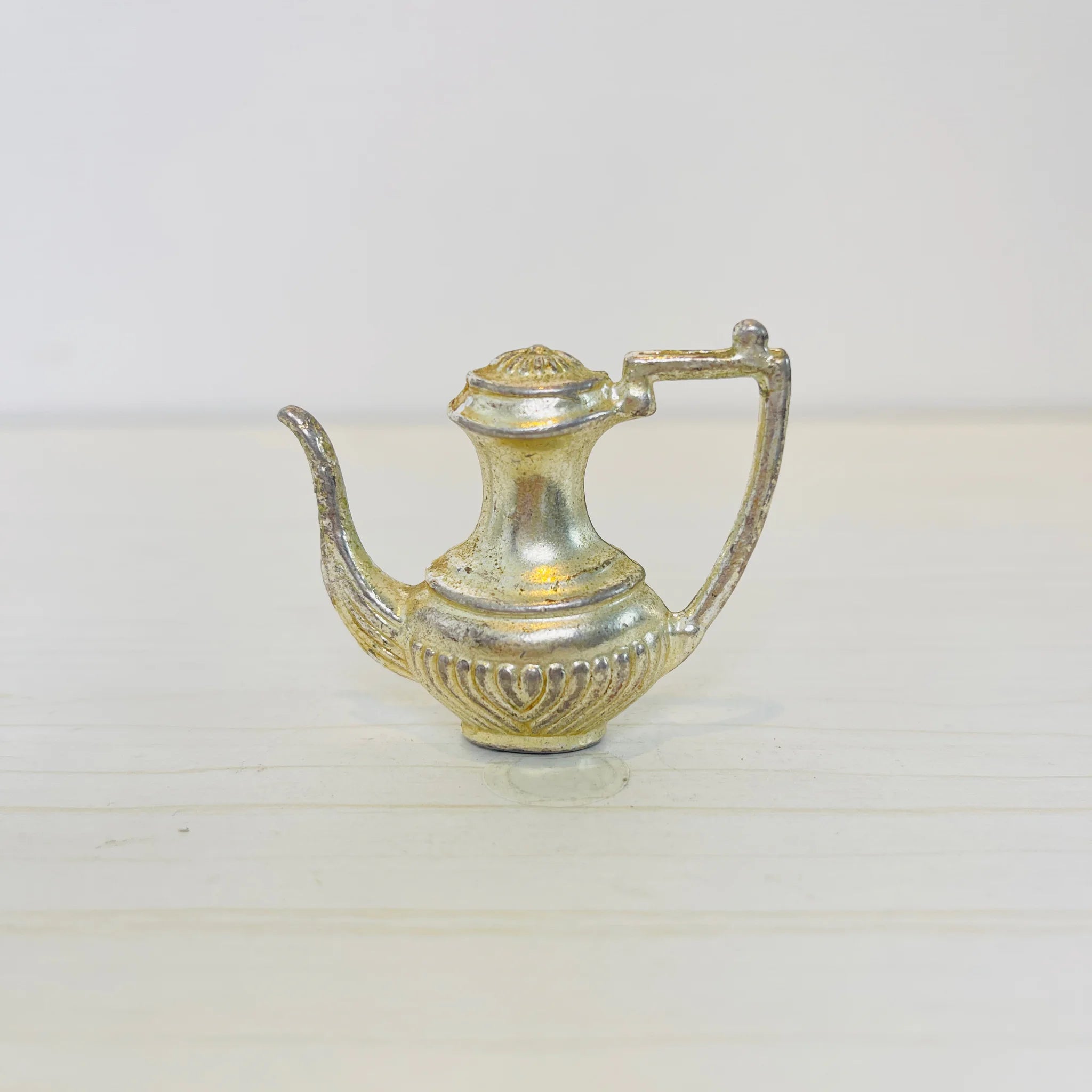 【アンティーク】 真鍮製ミニチュアフィギュア / ピッチャー / 真鍮