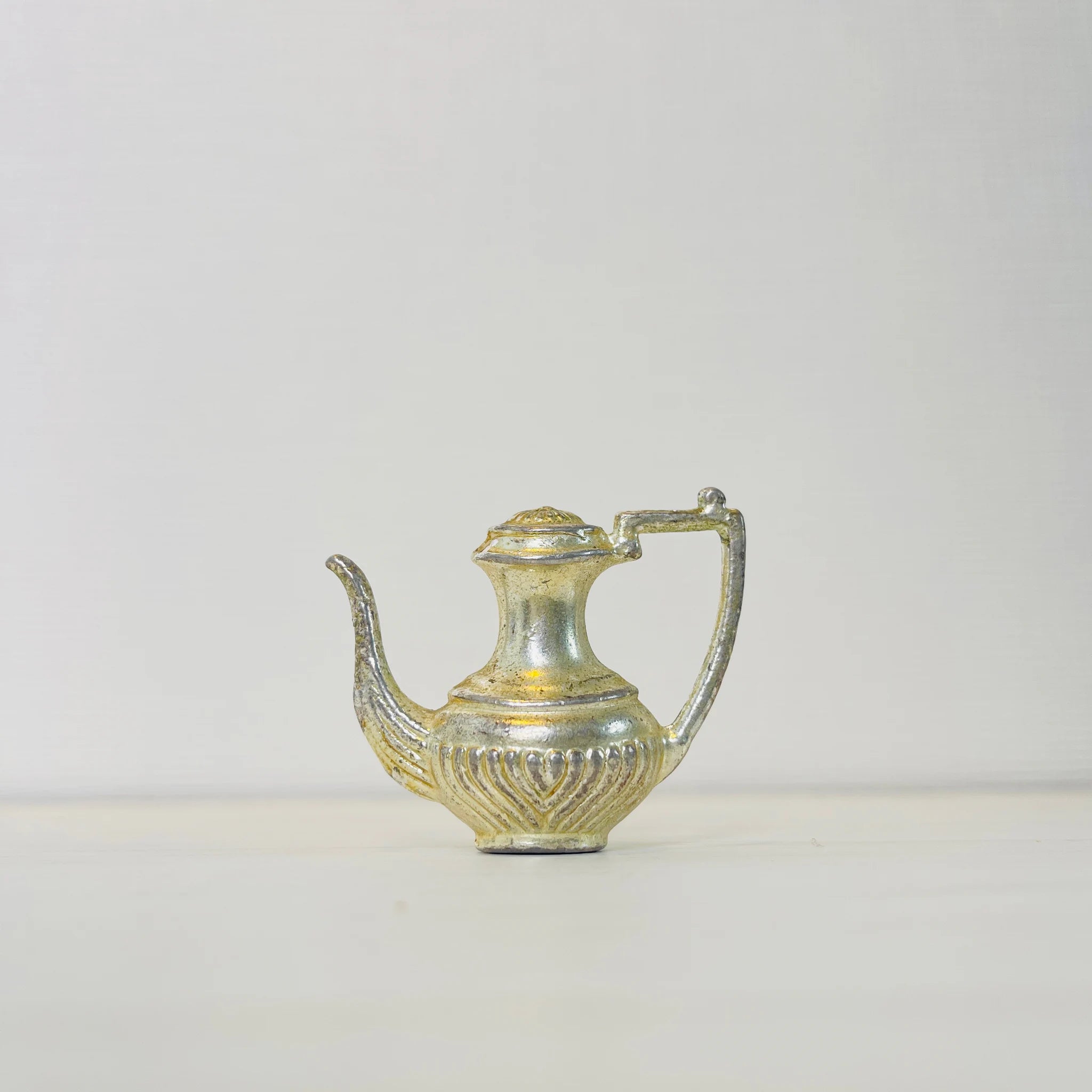 【アンティーク】 真鍮製ミニチュアフィギュア / ピッチャー / 真鍮