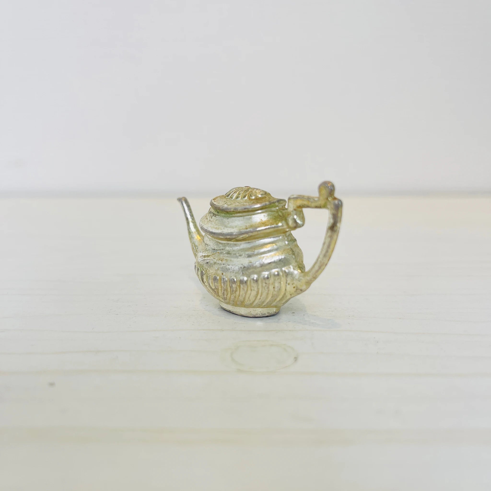 【アンティーク】 真鍮製ミニチュアフィギュア / ピッチャー / 真鍮