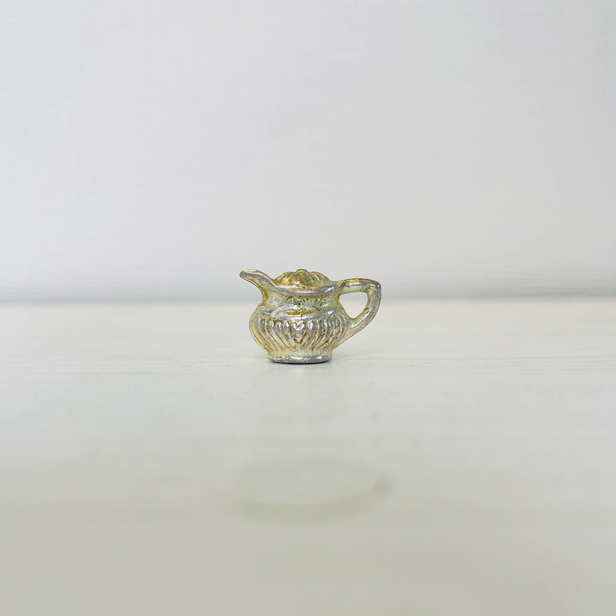 【アンティーク】 真鍮製ミニチュアフィギュア / ピッチャー / 真鍮