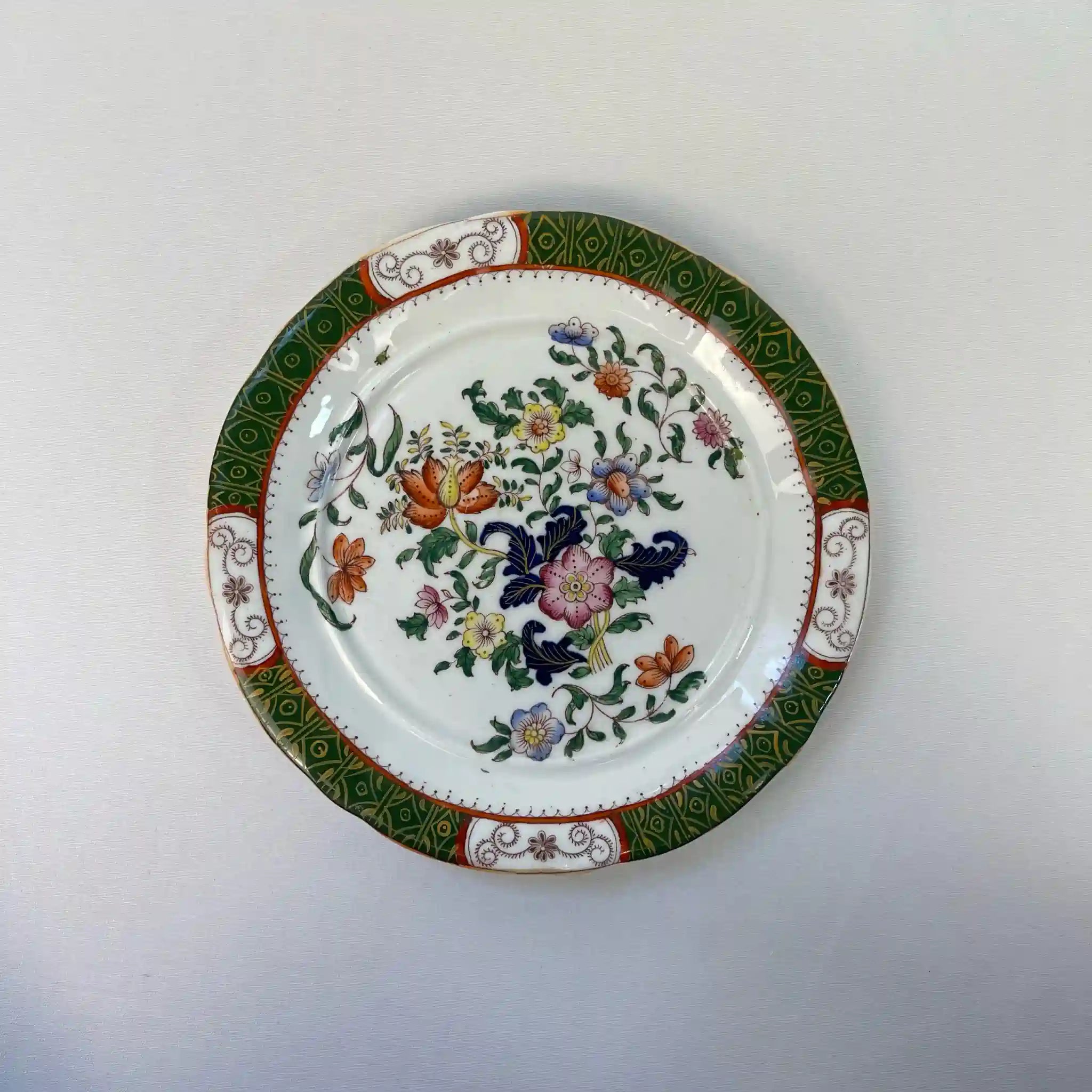 【アンティーク】 プレート(皿) / ビクトリアン様式 / 19世紀 / イギリス / Famille Rose(ファミーユ・ローズ)モチーフ