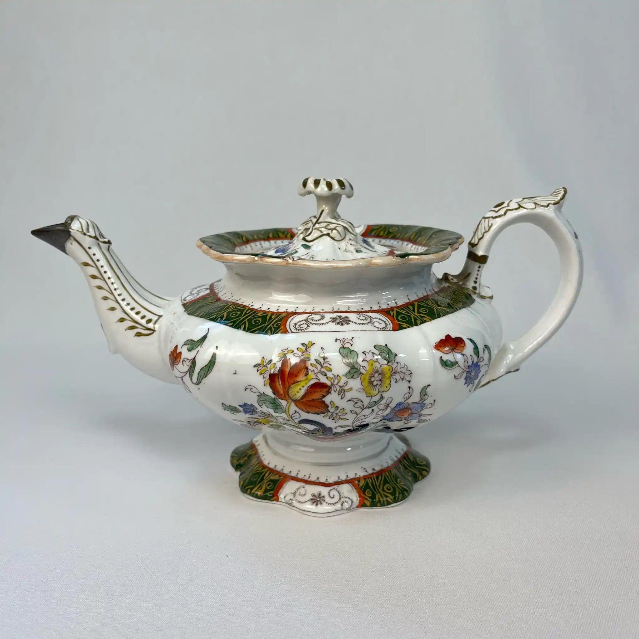 【アンティーク】 ティーポット / チューリーンコレクション / 19世紀以降 / イギリス / ビクトリアン様式