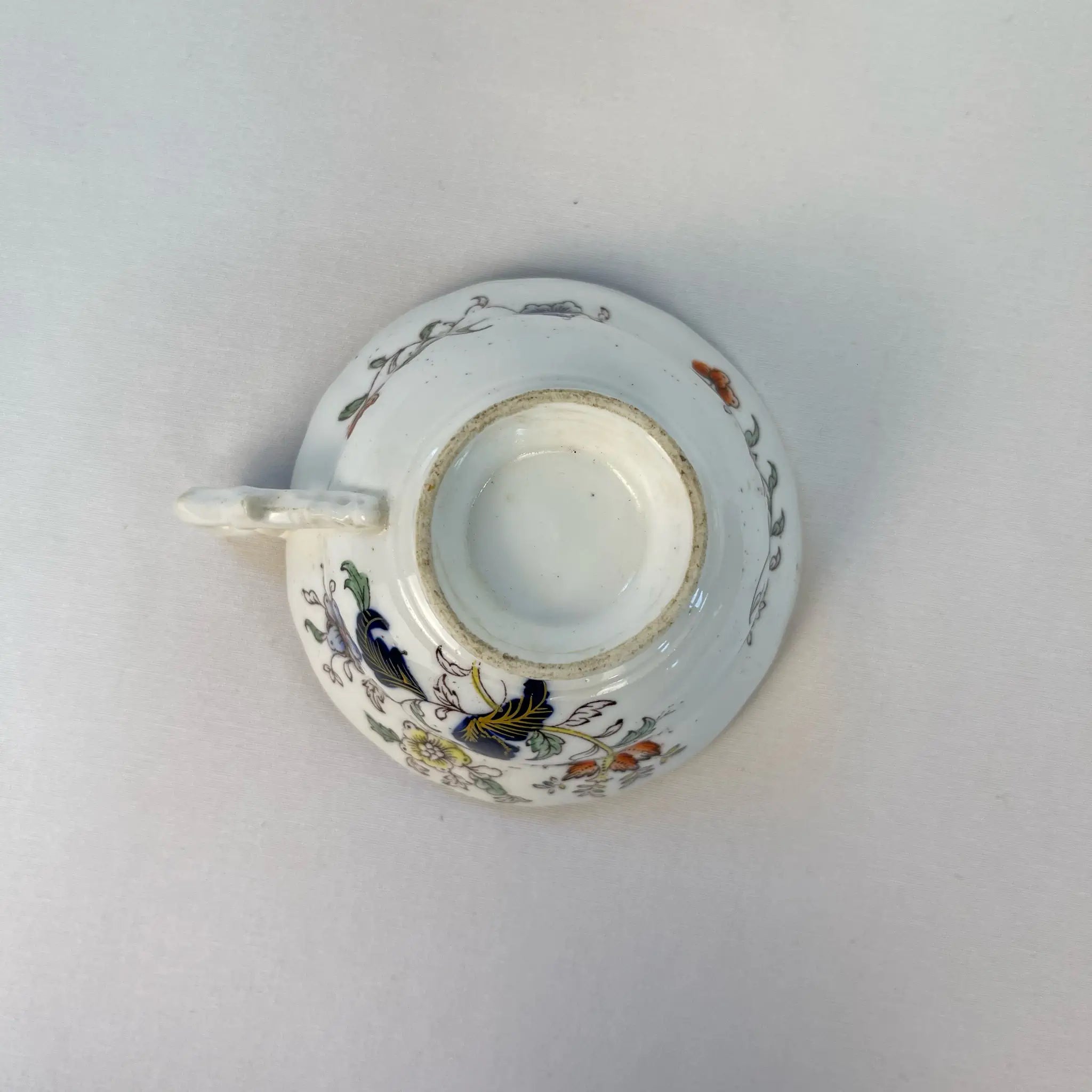 【アンティーク】 ティーカップ / ビクトリアン様式 / イギリス / Famille Rose(ファミーユ・ローズ)モチーフ