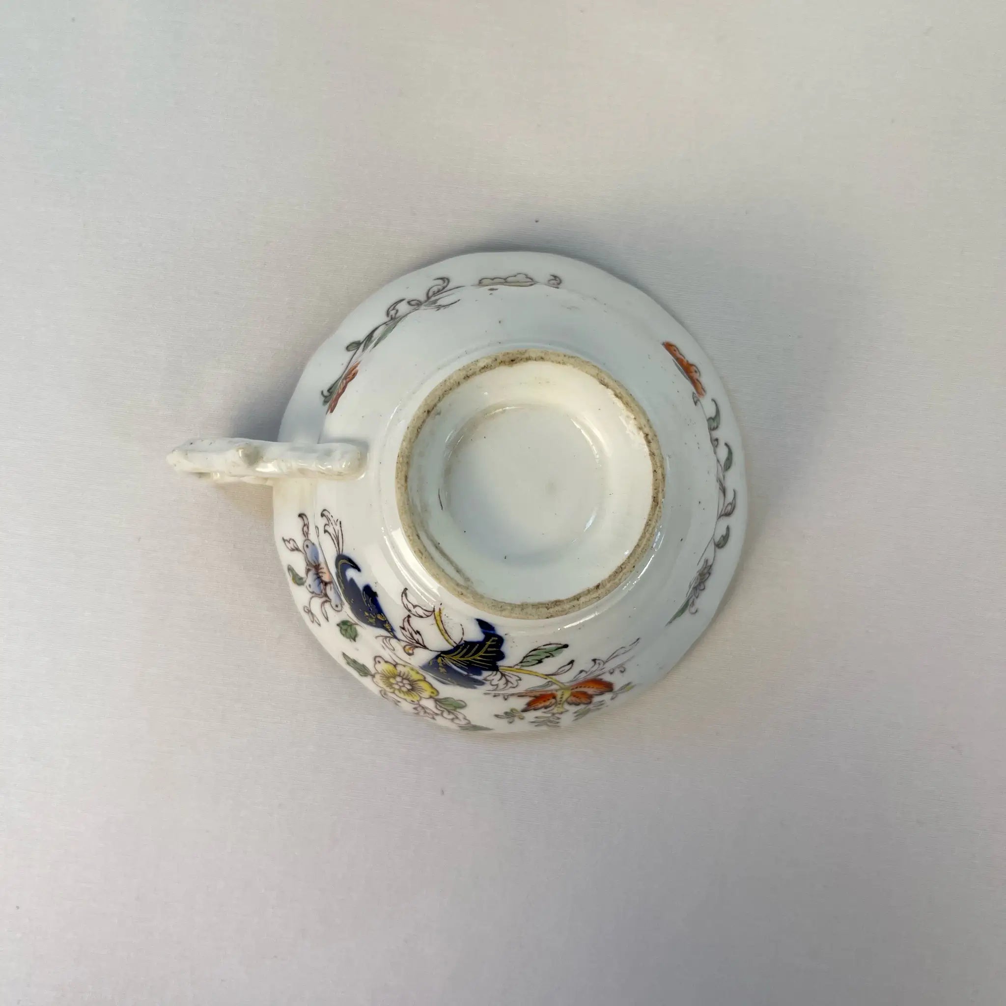 【アンティーク】 ティーカップ / ビクトリアン様式 / イギリス / Famille Rose(ファミーユ・ローズ)モチーフ