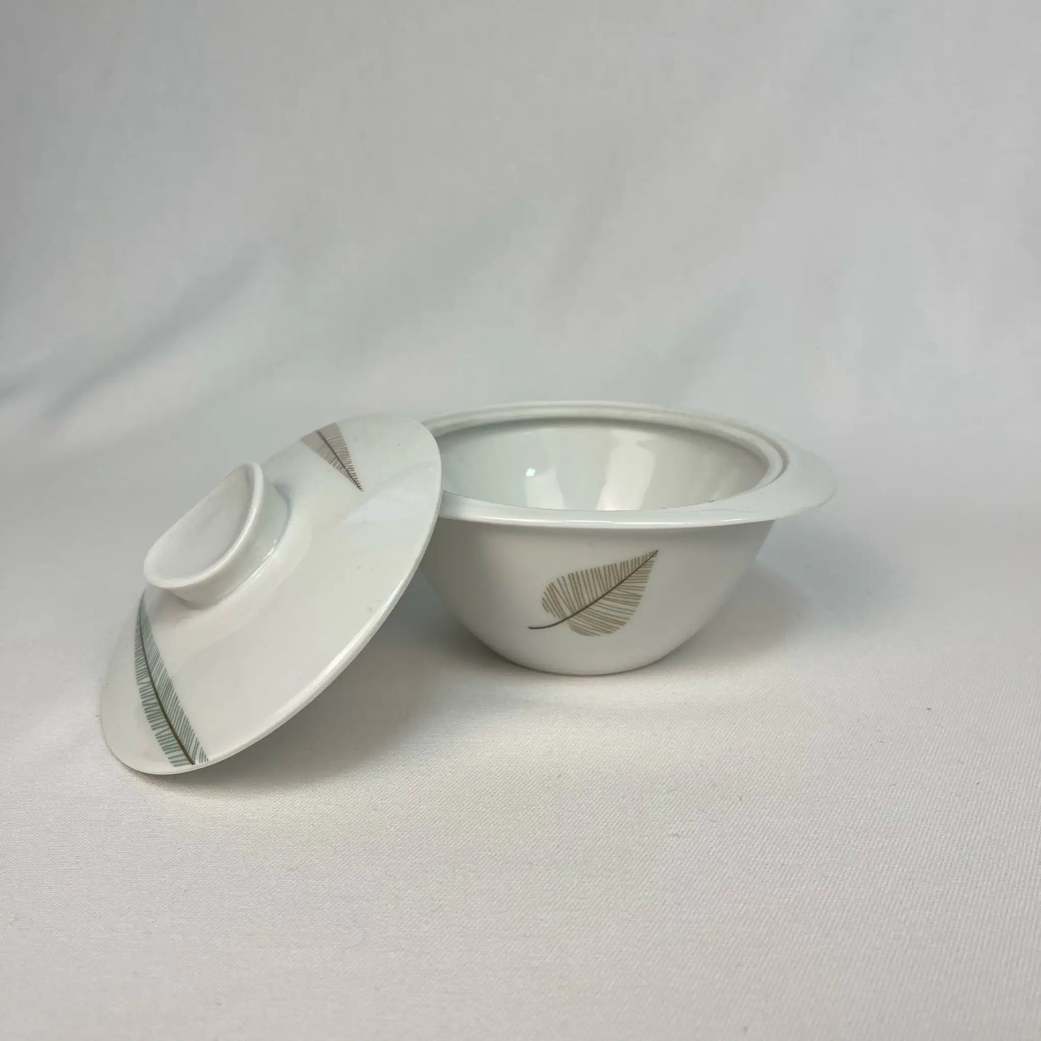 【アンティーク】 磁器コーヒーセット / Thomas(トーマス) / ローゼンタール / ドイツ / ミッドセンチュリー 
デザイナー：シグヴァルド・ベルナドッテ