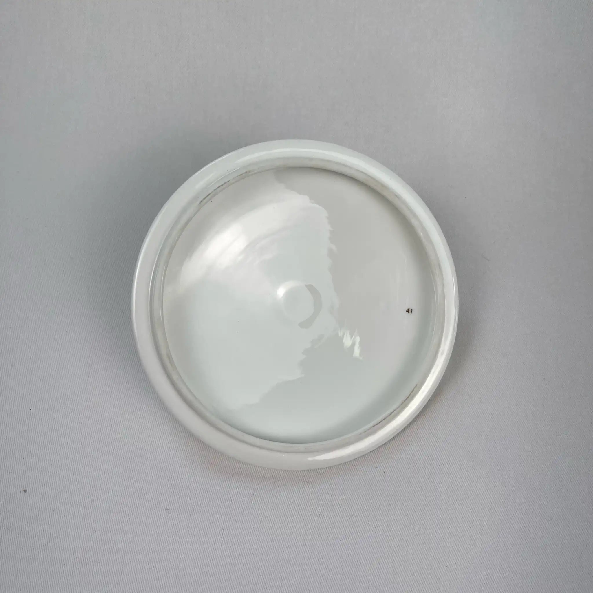 【アンティーク】 蓋付きマレーボウル / WEDGWOOD(ウェッジウッド) / アンジェラシリーズ / 1980年～ / Bone China / イギリス / 廃盤希少,小物入れ