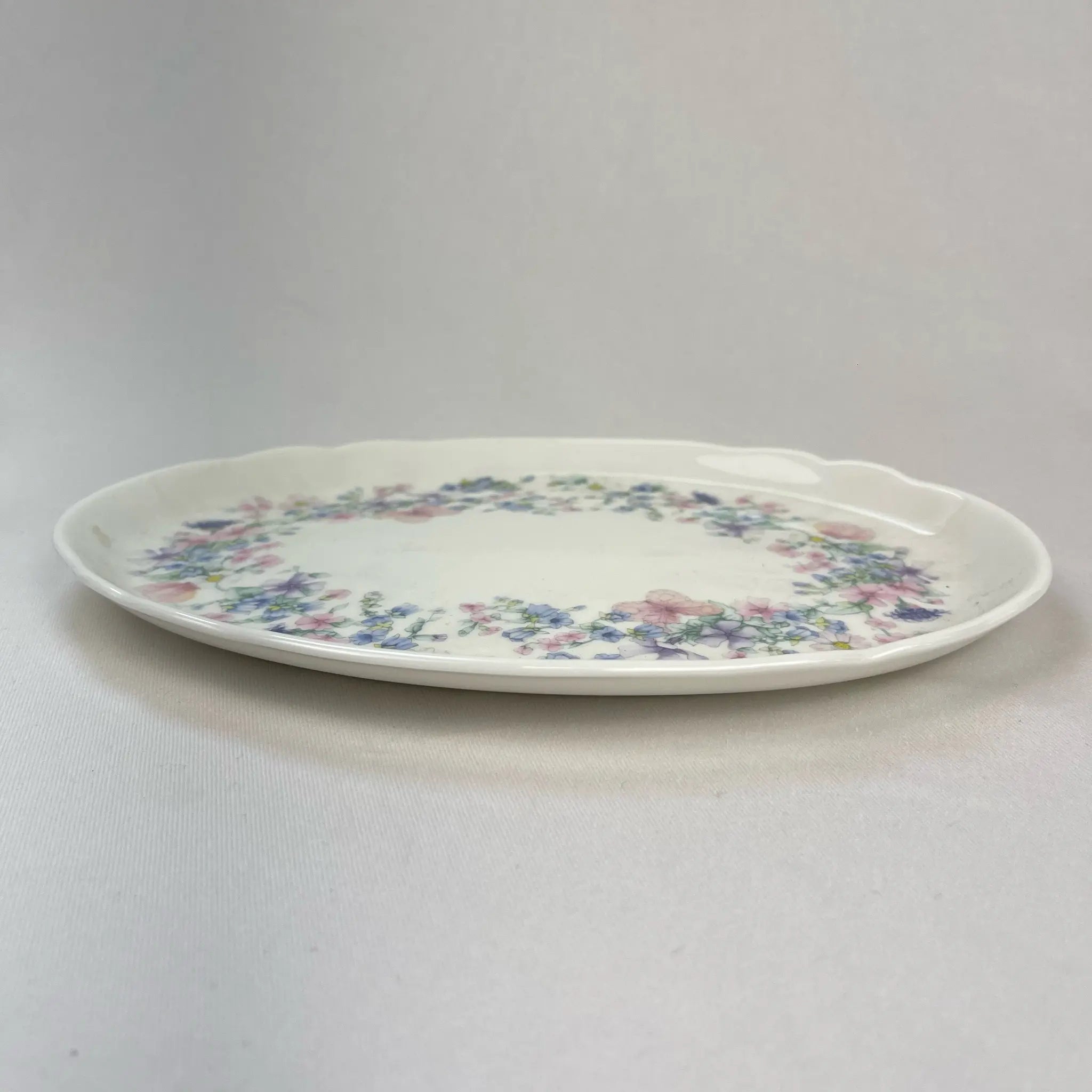 【アンティーク】 キャンドルホルダー / WEDGWOOD(ウェッジウッド) / アンジェラシリーズ / 1980年～ / Bone China / イギリス / 廃盤希少