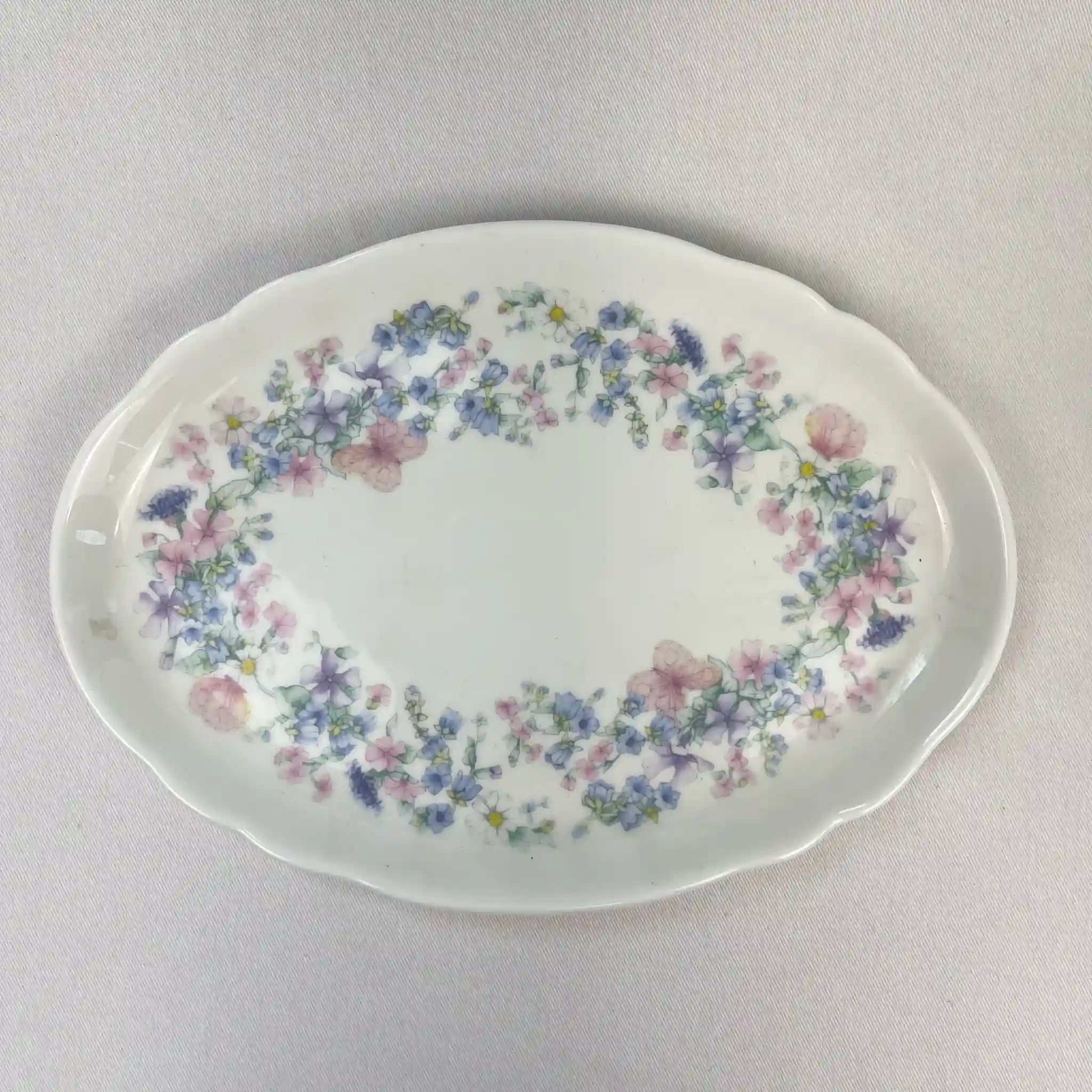 【アンティーク】 キャンドルホルダー / WEDGWOOD(ウェッジウッド) / アンジェラシリーズ / 1980年～ / Bone China / イギリス / 廃盤希少