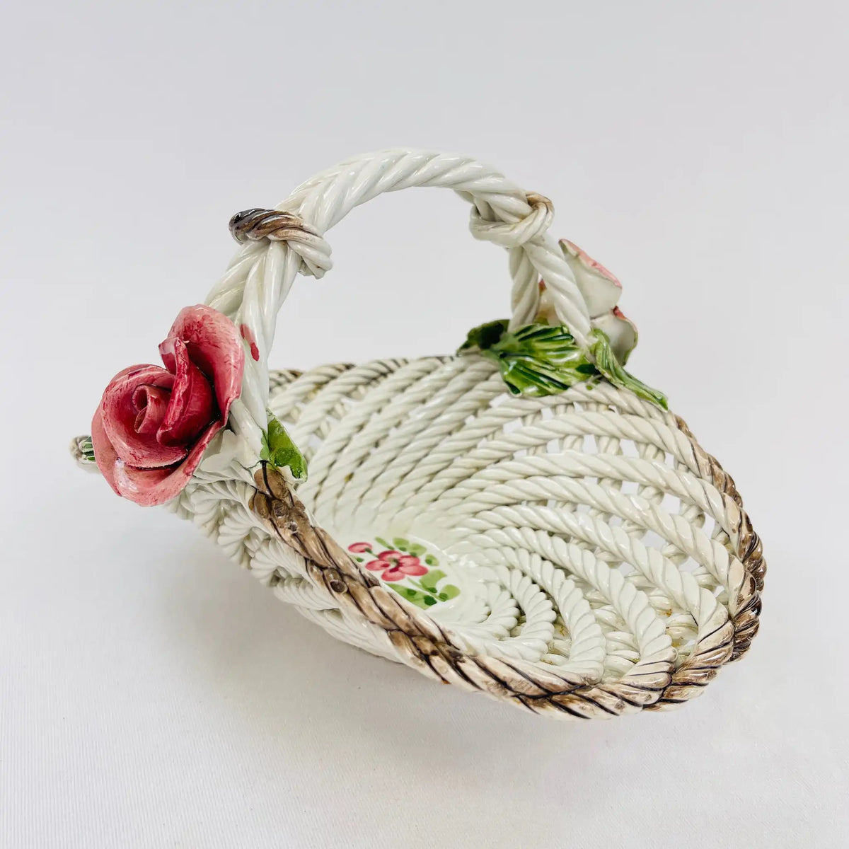 イタリア　カポディモンテ　陶花フラワーバスケット 陶花バスケット / カポディモンテ様式 / 陶器 / イタリア / [リユース
