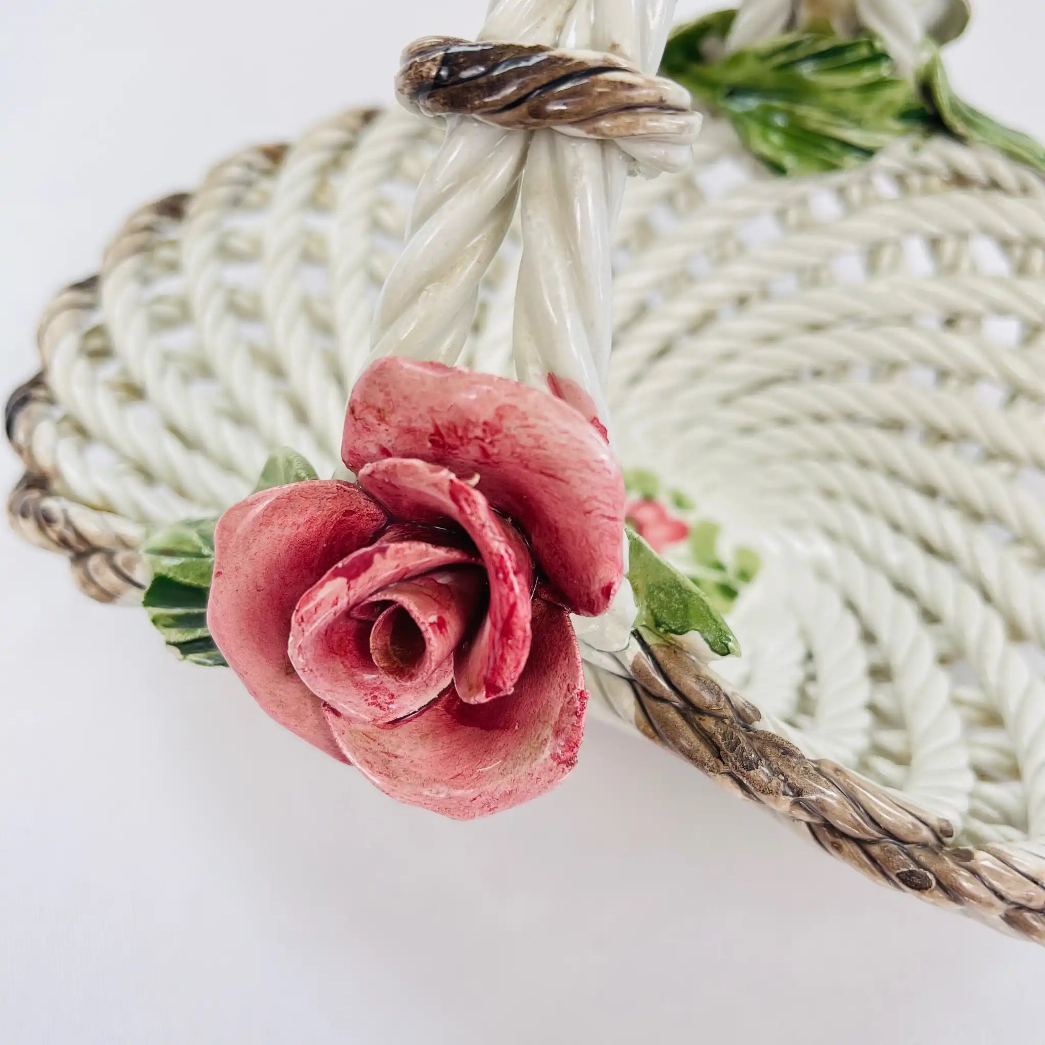 【リユース】 陶花バスケット / カポディモンテ様式 / 陶器 / イタリア