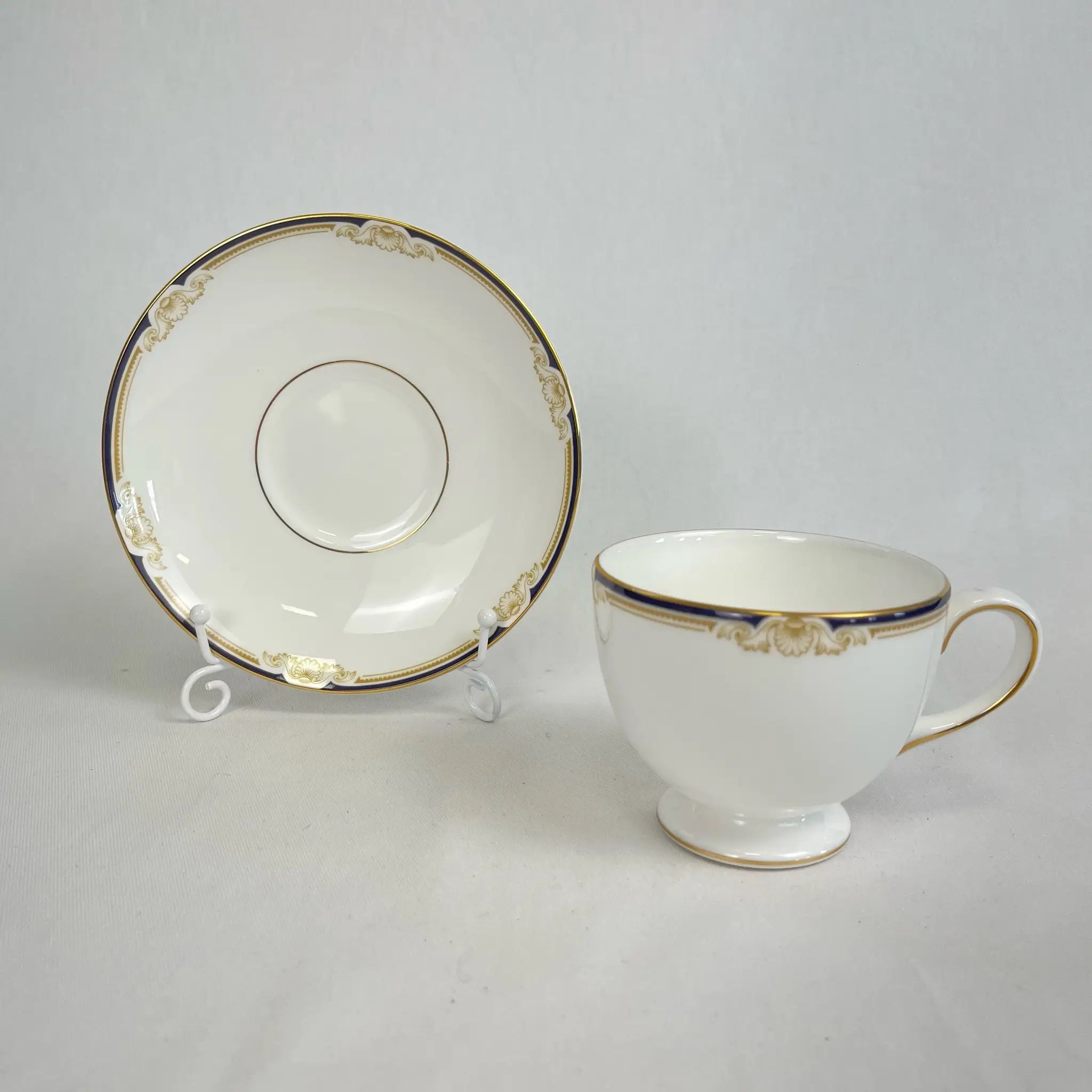 【リユース】 ティーカップセット / WEDGWOOD(ウェッジウッド) / キャベンディッシュシリーズ / 1980年代 / Bone China / イギリス / 22金メッキ,金彩装飾
