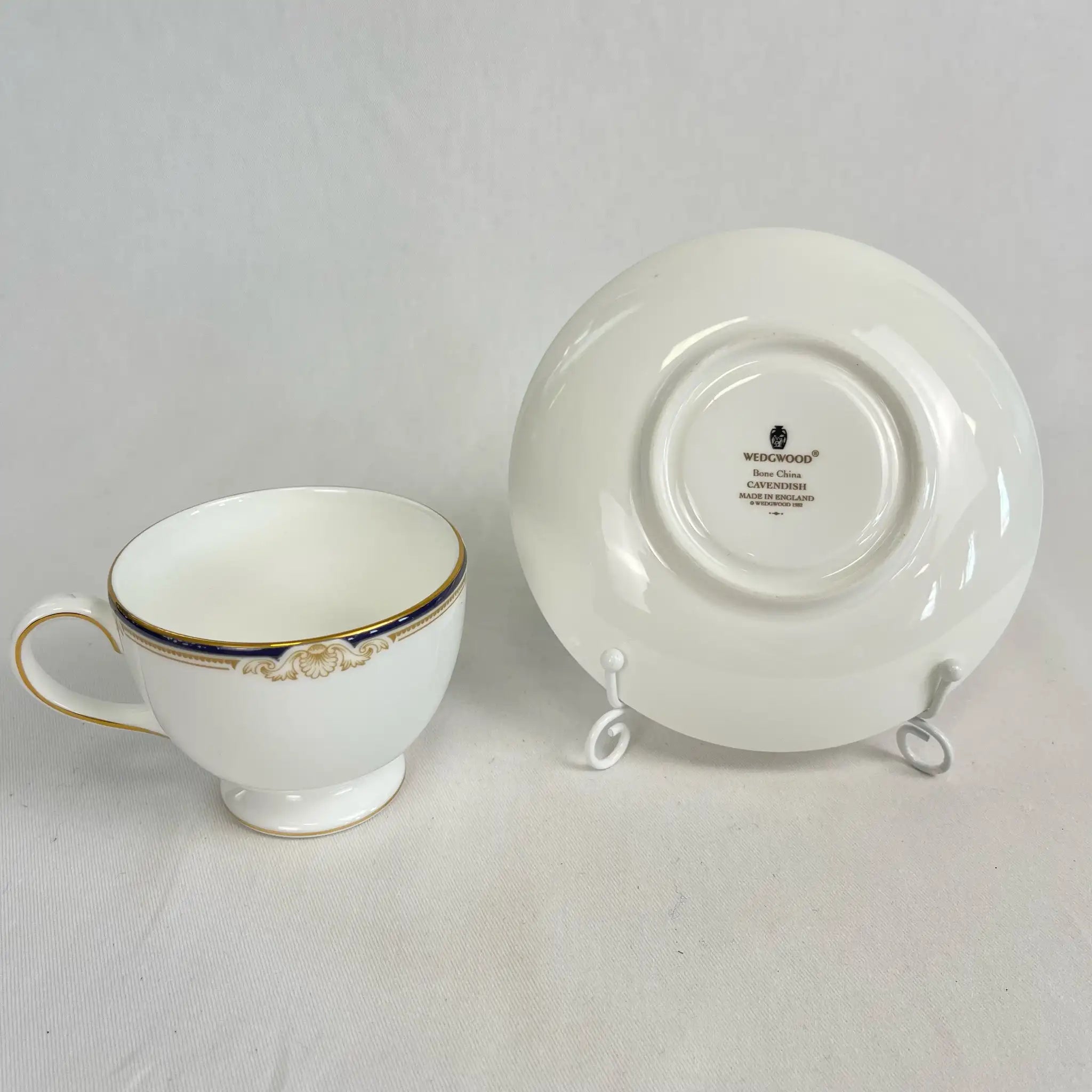 【リユース】 ティーカップセット / WEDGWOOD(ウェッジウッド) / キャベンディッシュシリーズ / 1980年代 / Bone China / イギリス / 22金メッキ,金彩装飾