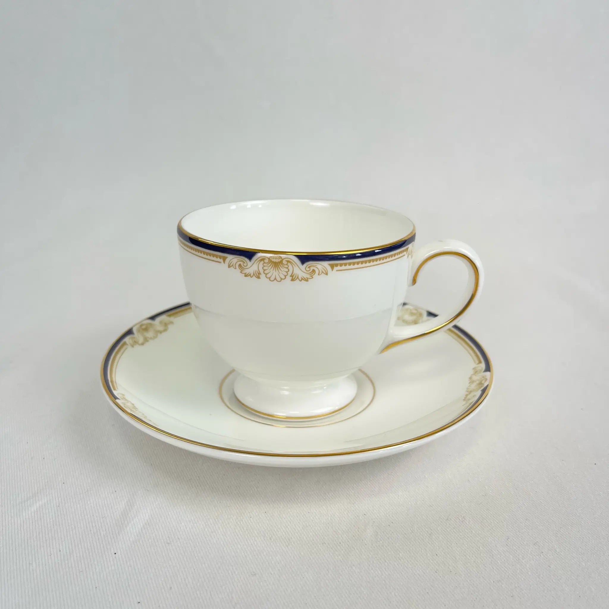 【リユース】 ティーカップセット / WEDGWOOD(ウェッジウッド) / キャベンディッシュシリーズ / 1980年代 / Bone China / イギリス / 22金メッキ,金彩装飾