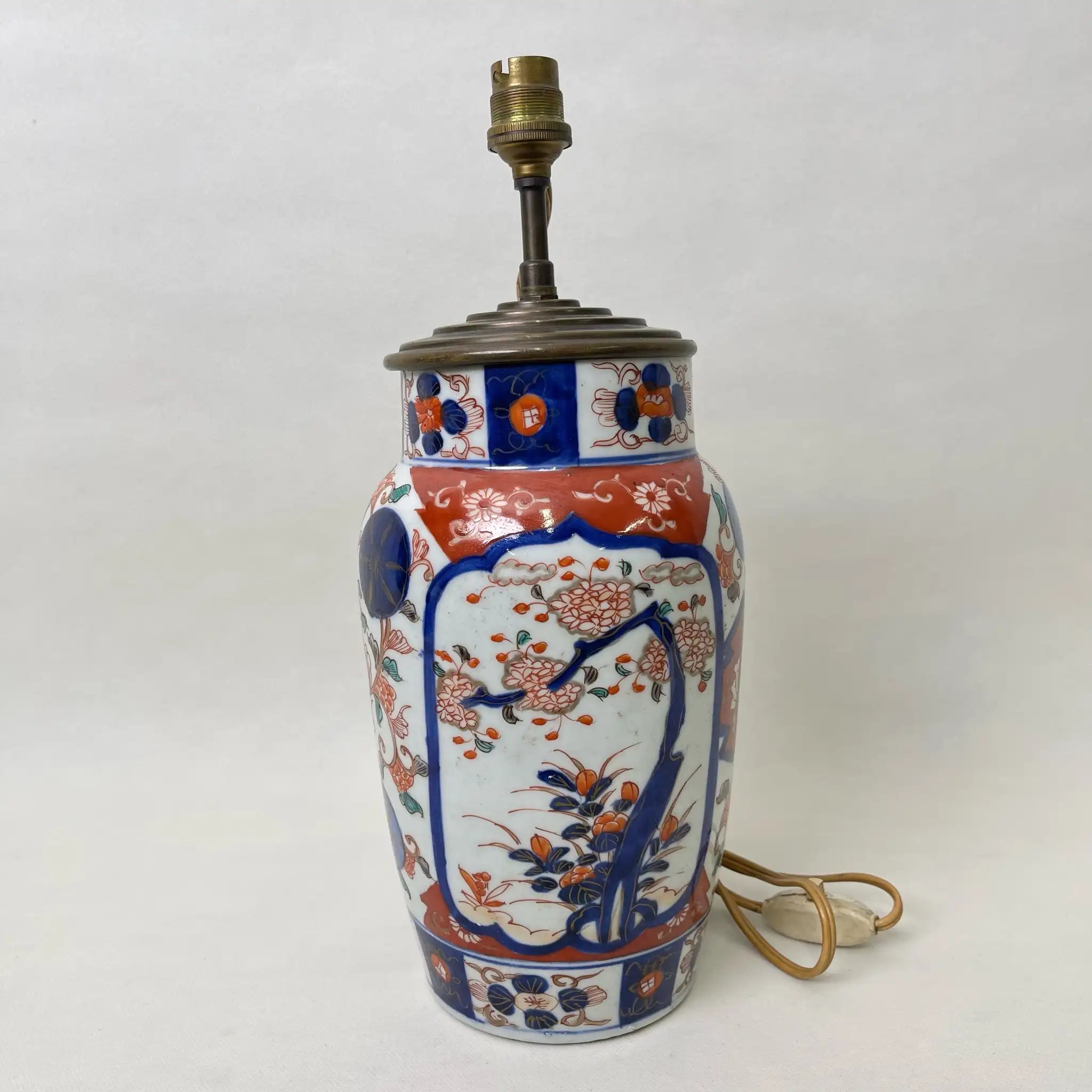【アンティーク】 花瓶ランプ / 古伊万里焼 / 江戸時代～ / 磁器 / 日本 / 沈香壺 フランス直輸入