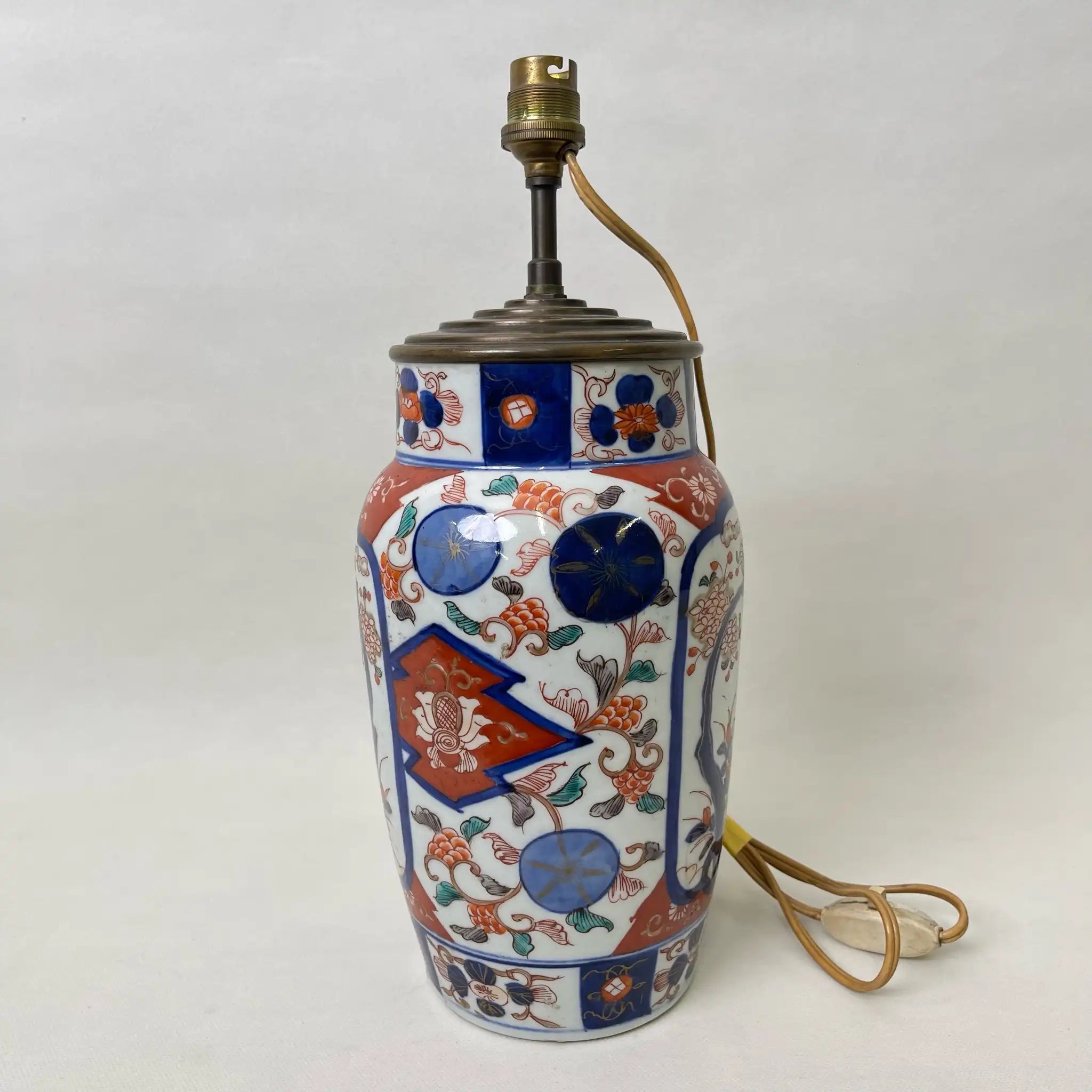 【アンティーク】 花瓶ランプ / 古伊万里焼 / 江戸時代～ / 磁器 / 日本 / 沈香壺 フランス直輸入