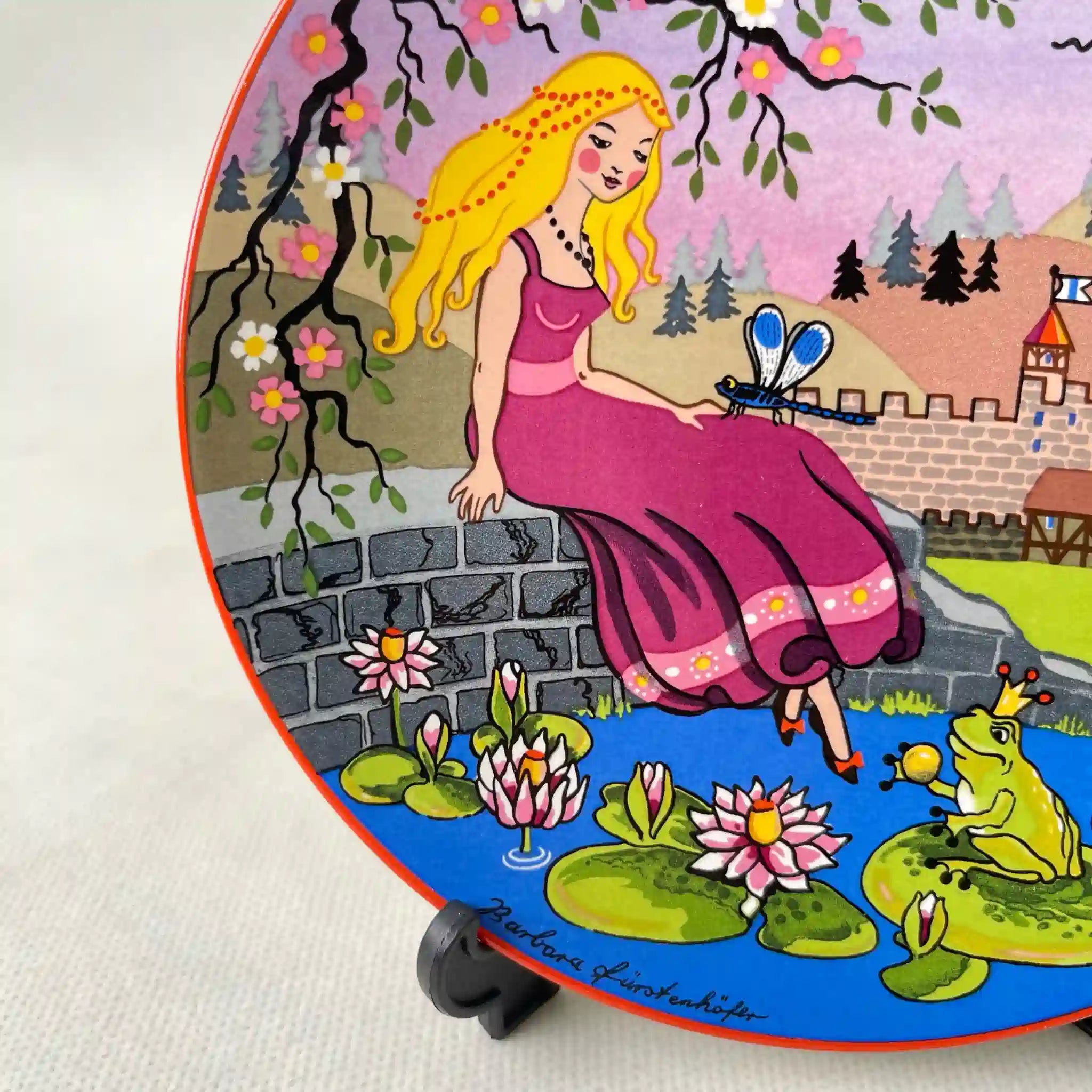 [Vintage] Plate / Poole Pottery / Frog King / Pottery / England / With stand