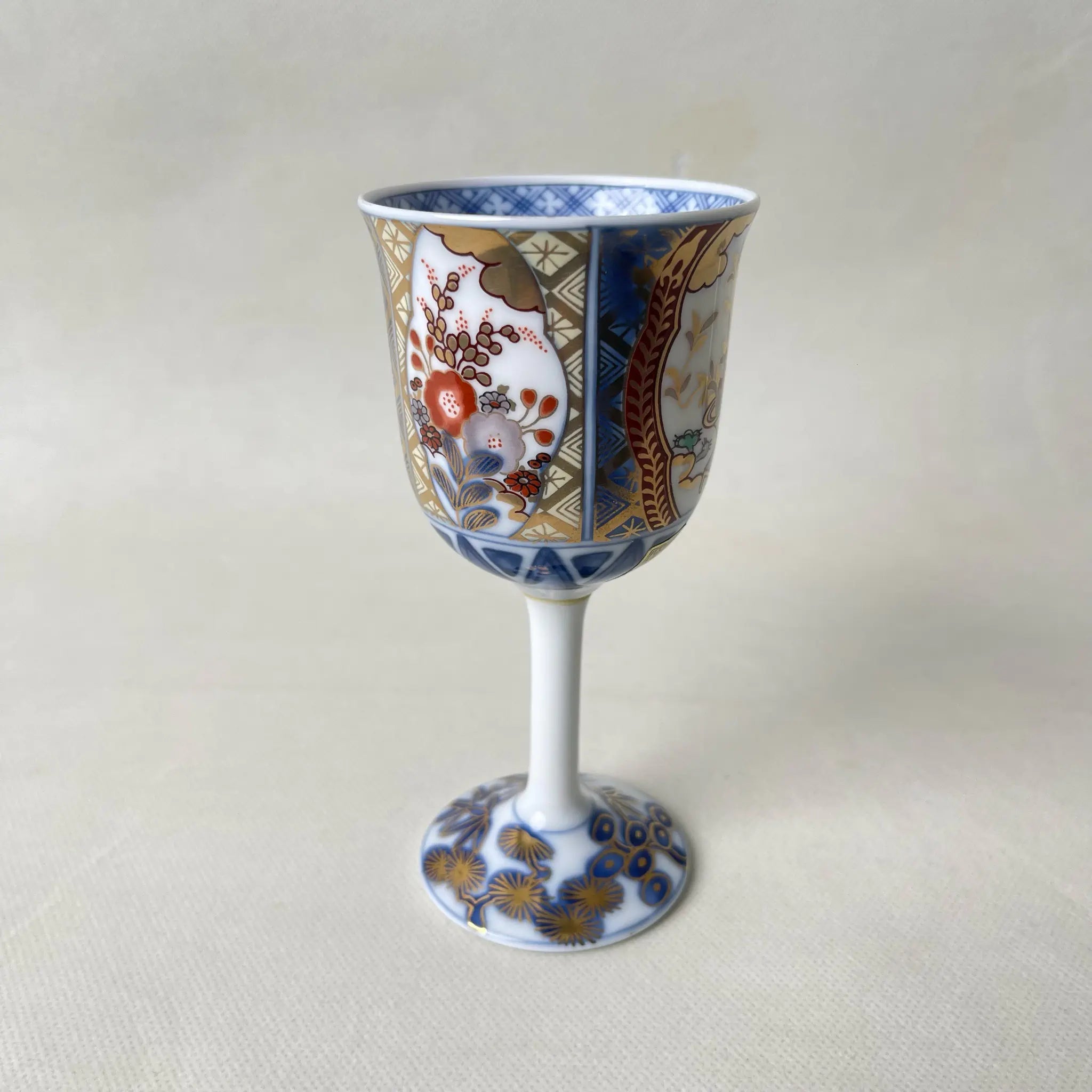 【リユース】 ワインカップ / 龍峰窯 / 伊万里 / 陶器 / 日本 / 染錦金彩