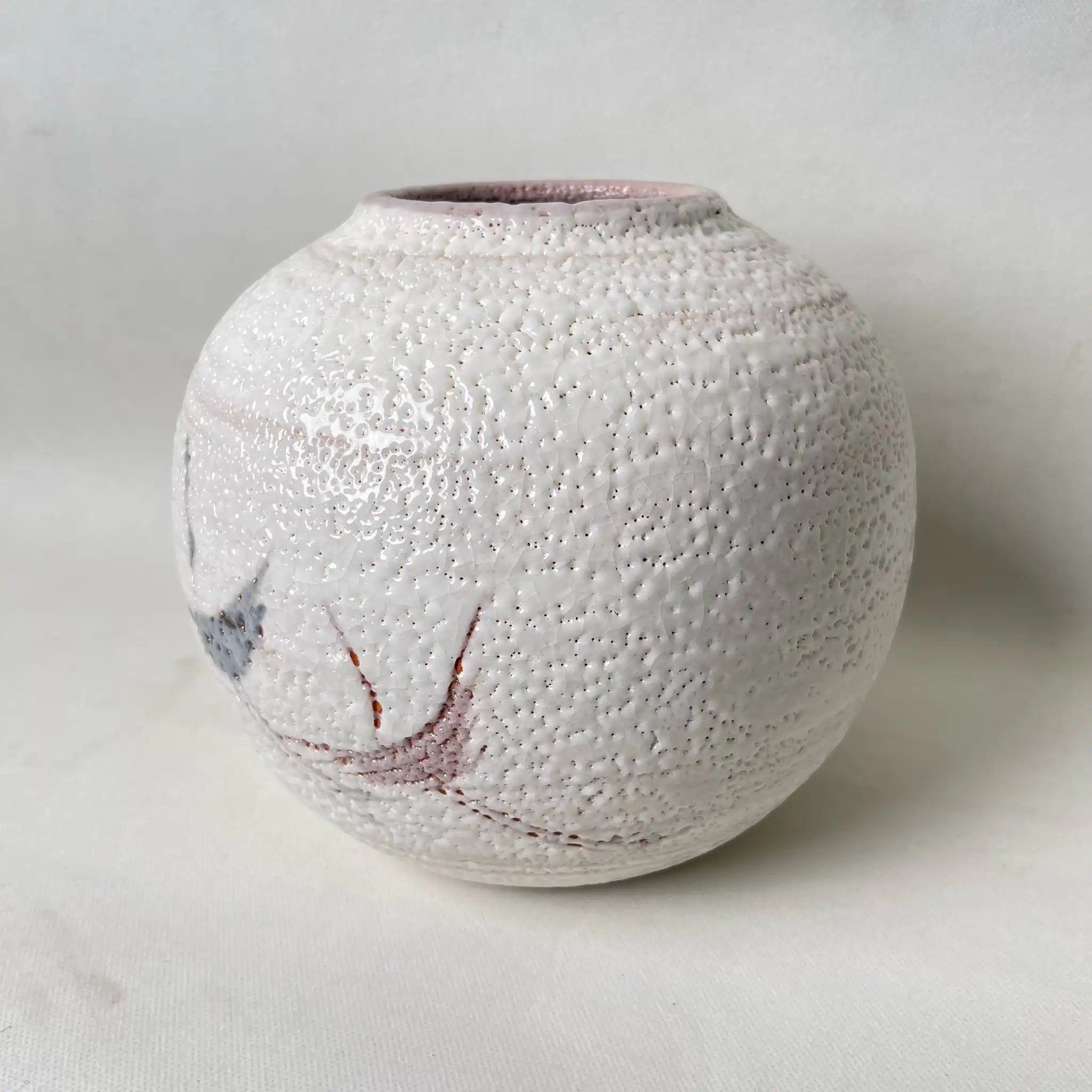 【リユース】 花生(花瓶) / 桔梗屋窯　桑原小三郎 作 / 志野花瓶 / 磁器 / 日本 / 美濃古窯 　 / 箱付き