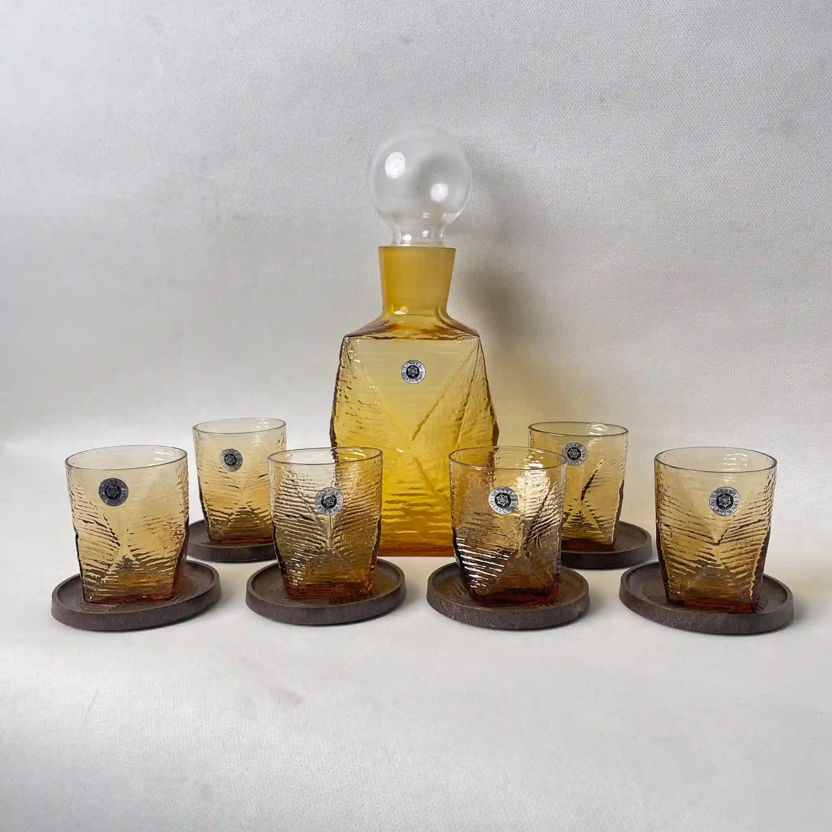 ヴィンテージ デキャンタ：硝子工芸品 高級デキャンタ 赤と緑のガラス