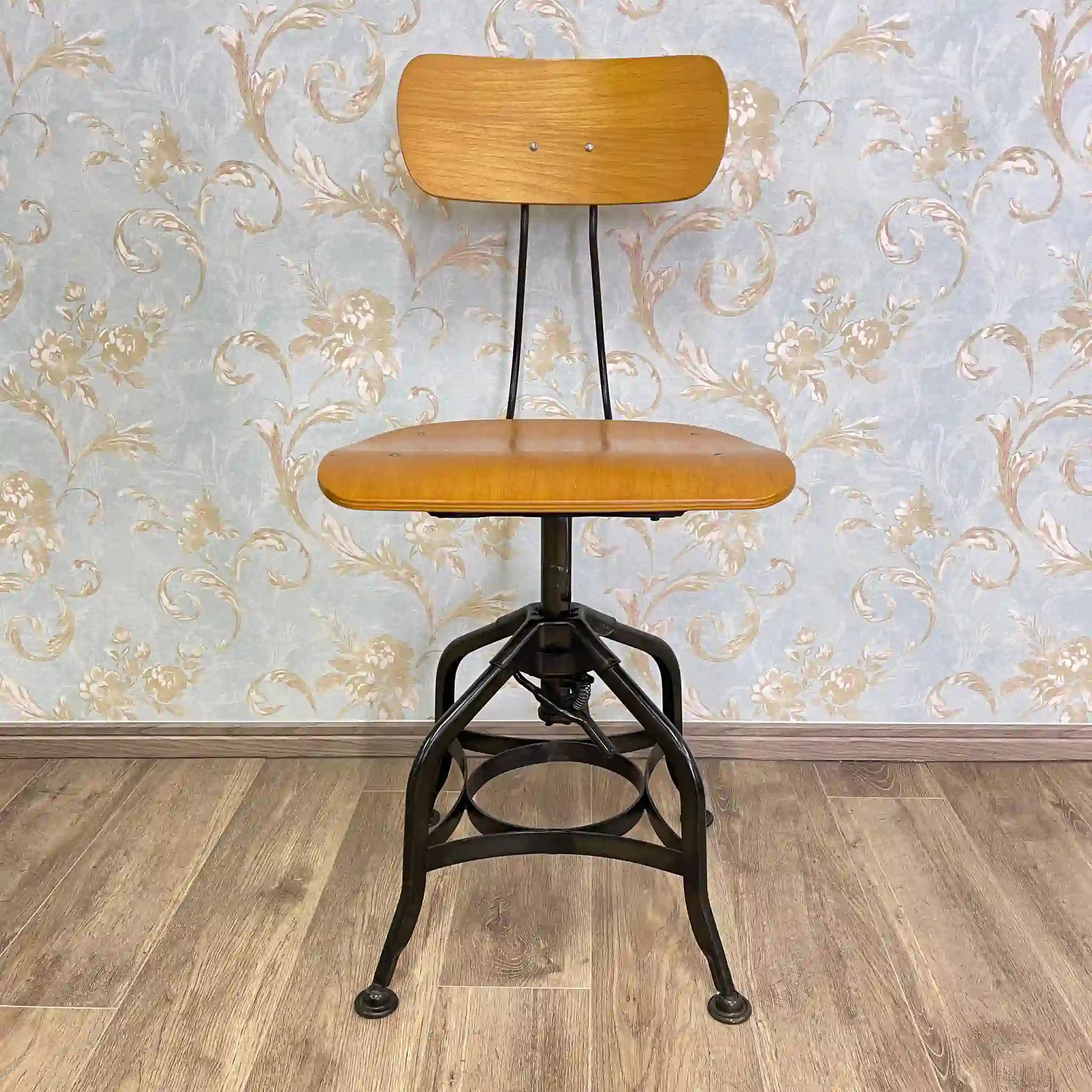 【ビンテージ】 スウィベルチェア / Northern Ohio Industrial(ノーザン オハイオ インダストリアル) / アメリカ