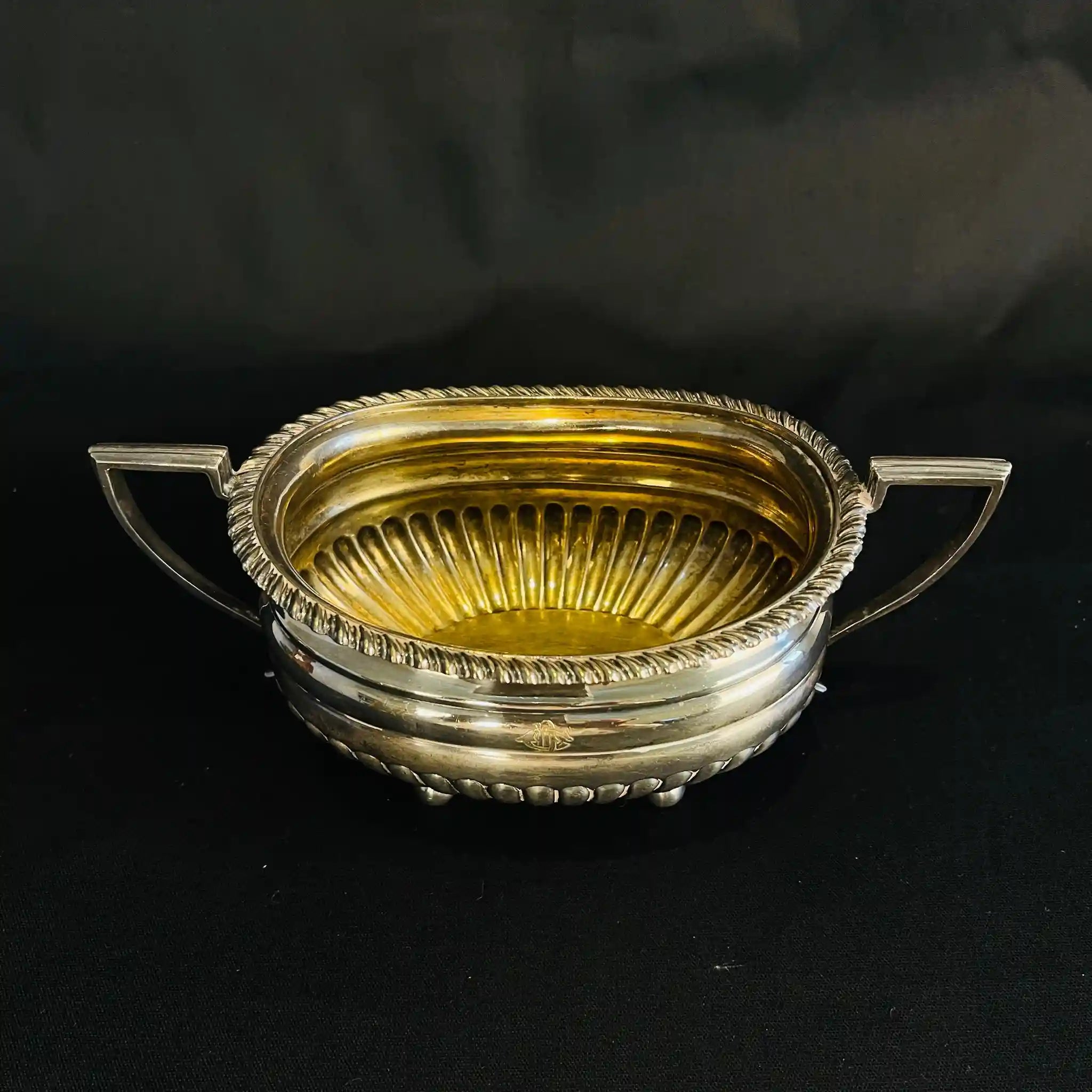 【アンティーク】 シュガーポット＆クリーナー / Elkington（エルキントン） / ガドルーン装飾 / シルバーメッキ黒檀材 / イギリス / （ツインハンドル）、コーヒーポット＆ティーポット（黒檀ハンドル）