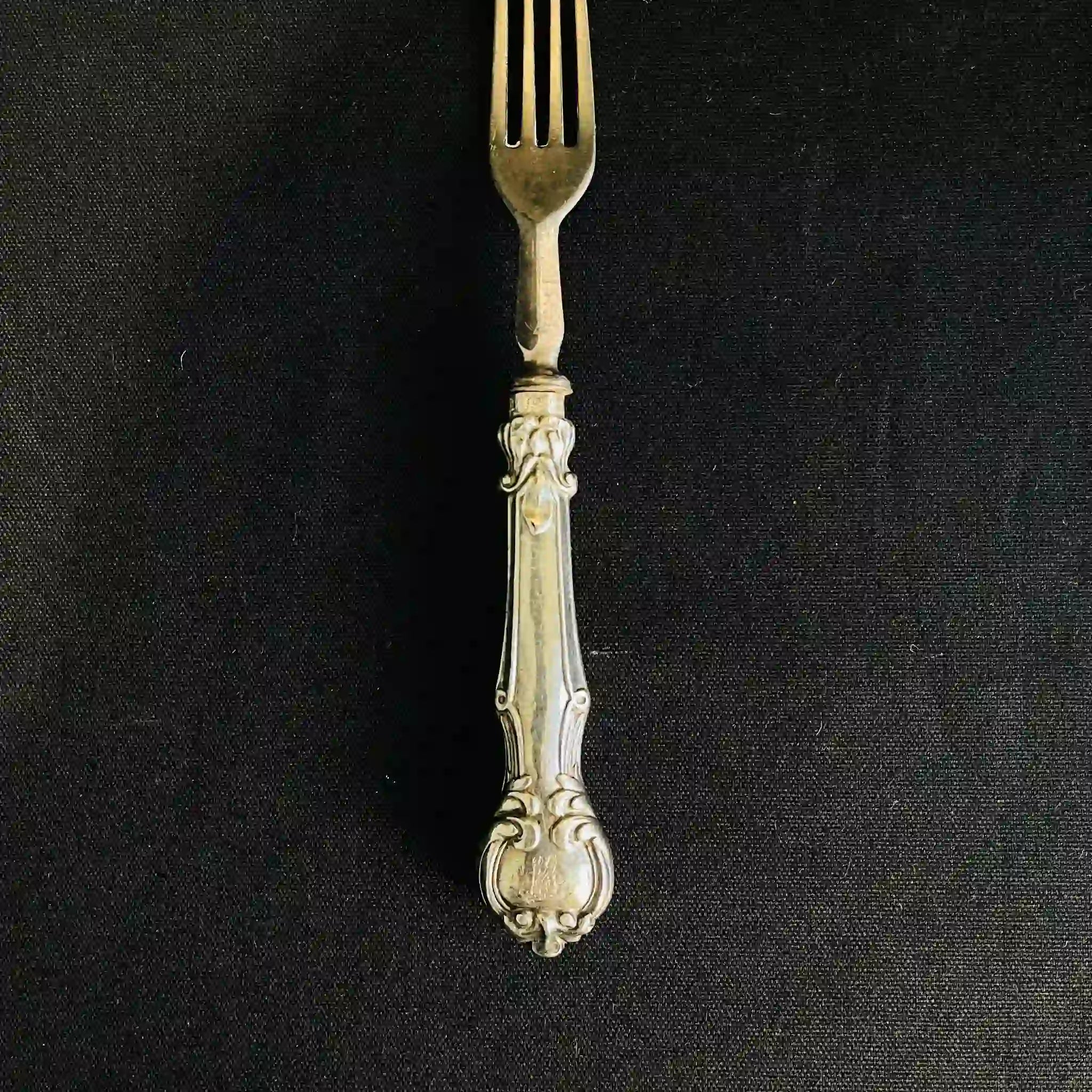 [Antique] Collection of 8 knives and 21 forks with silver handles and copper blades /