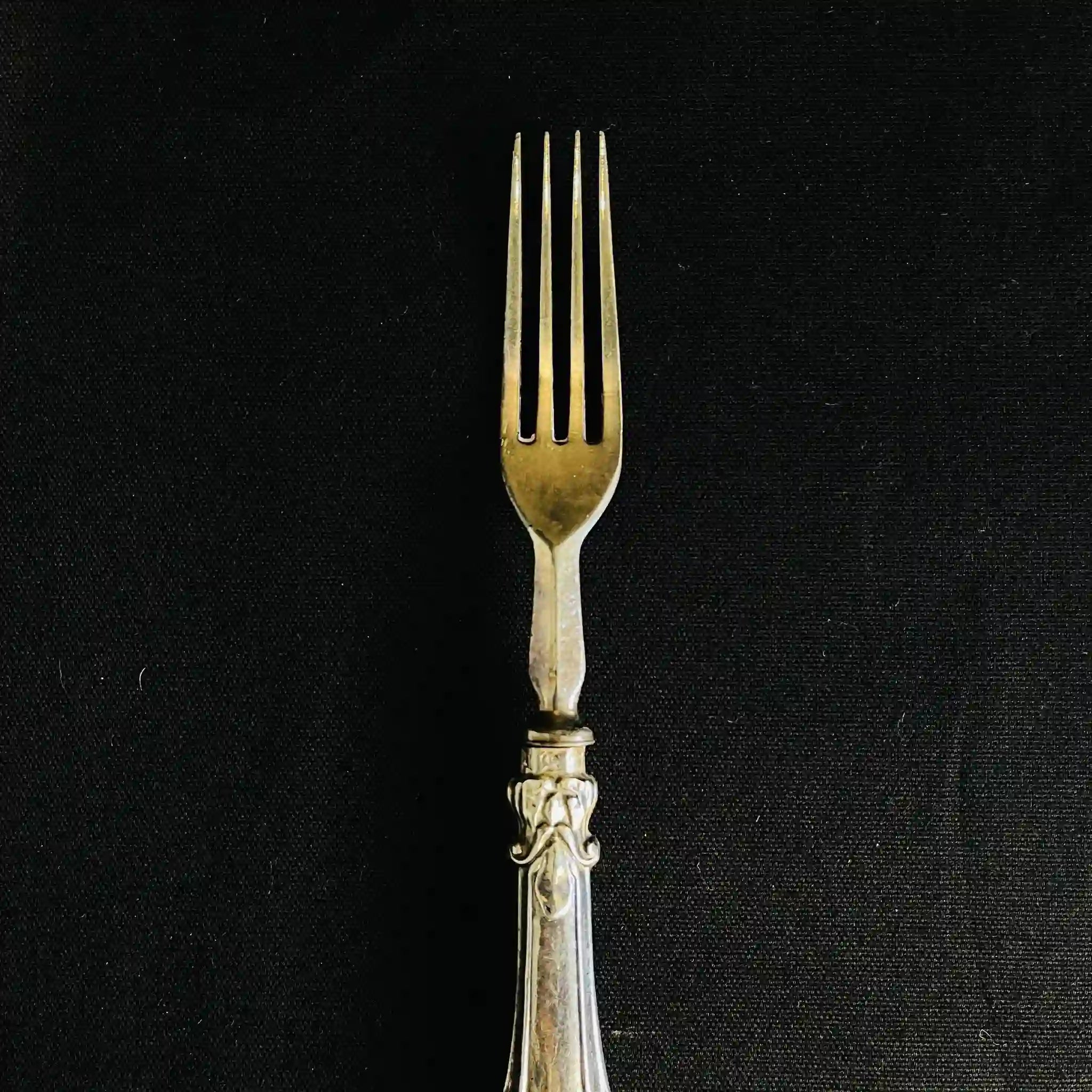 [Antique] Collection of 8 knives and 21 forks with silver handles and copper blades /