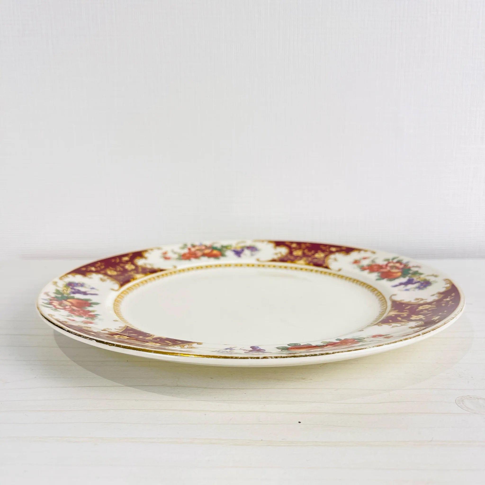Vintage Plate / Sampson Bridgwood &amp; Son / UK