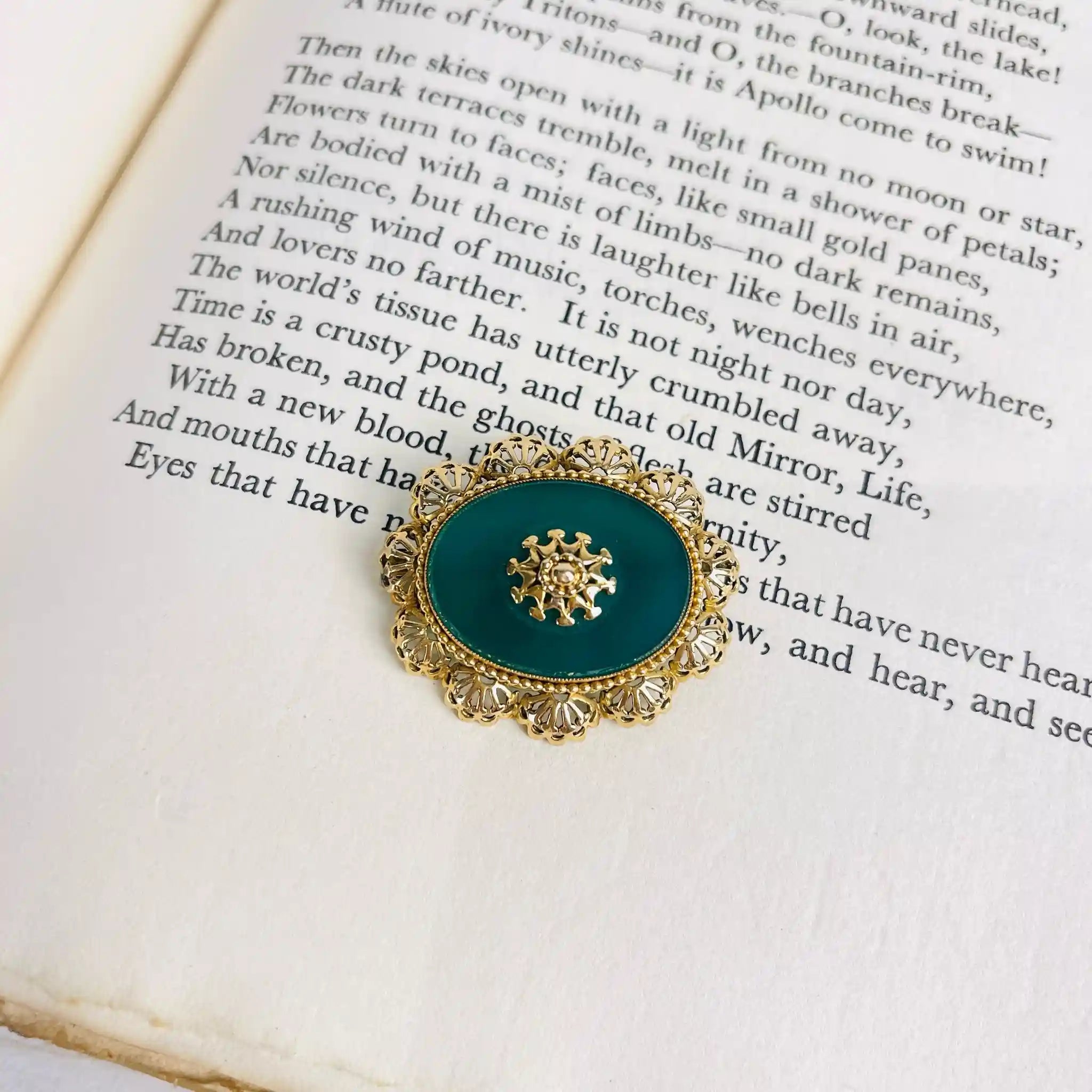 【アンティーク】 ゴールドブローチ / フランス直輸入