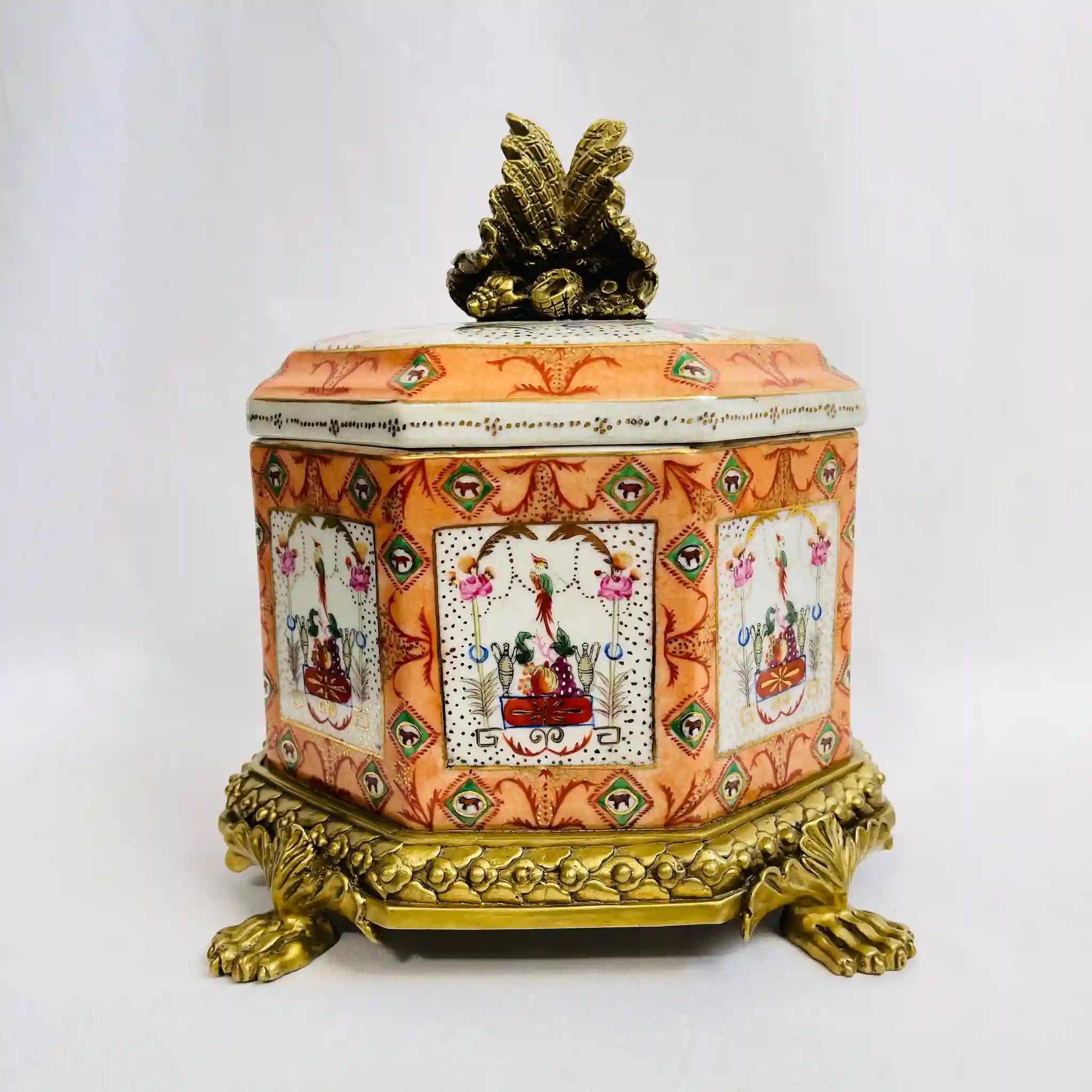 【アンティーク】 ジュエリーボックス / Carnaby Ormolu(カーナビー・オルモル) / 陶器 / 動物脚デザイン