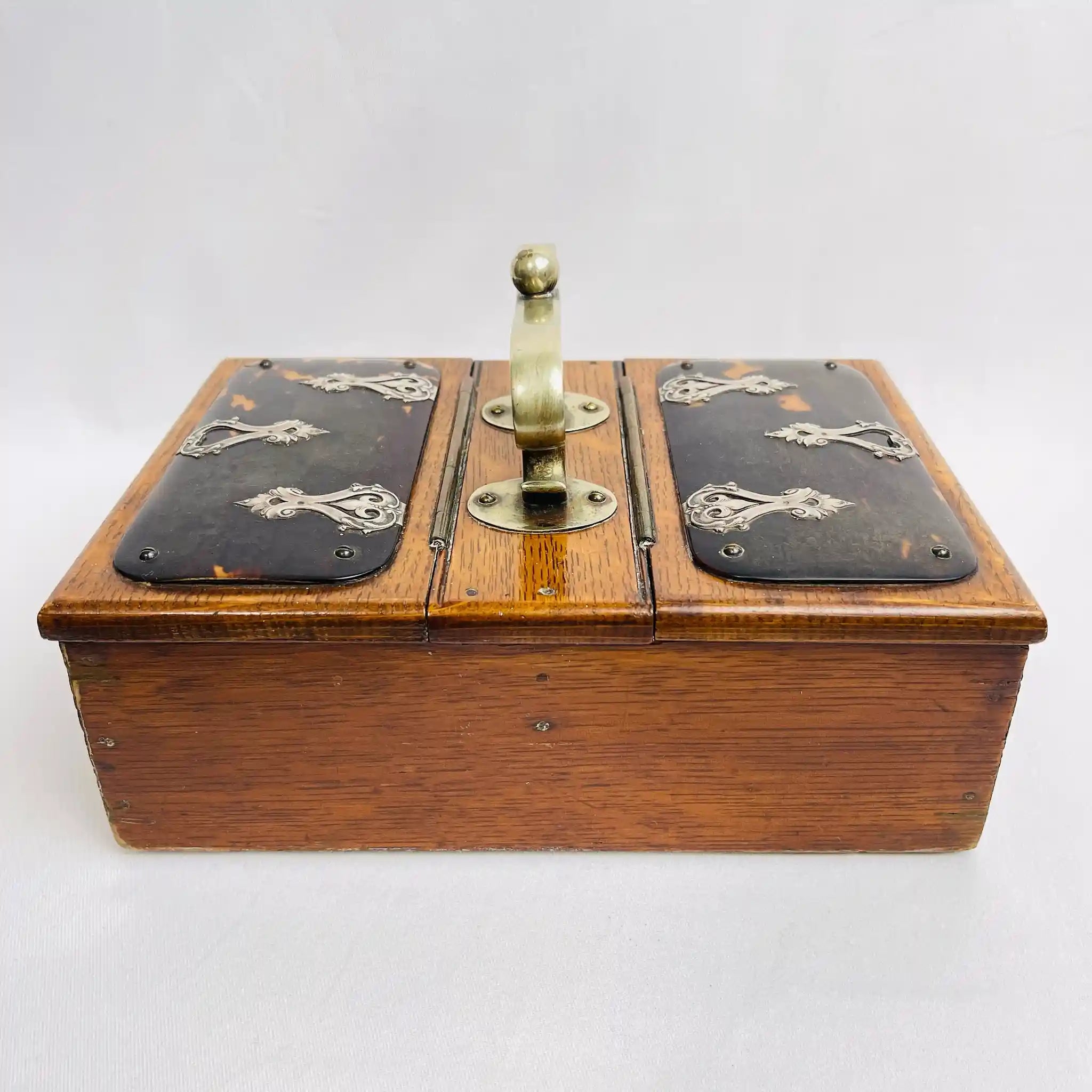 【アンティーク】 木製ドリンクボックス / イギリス直輸入