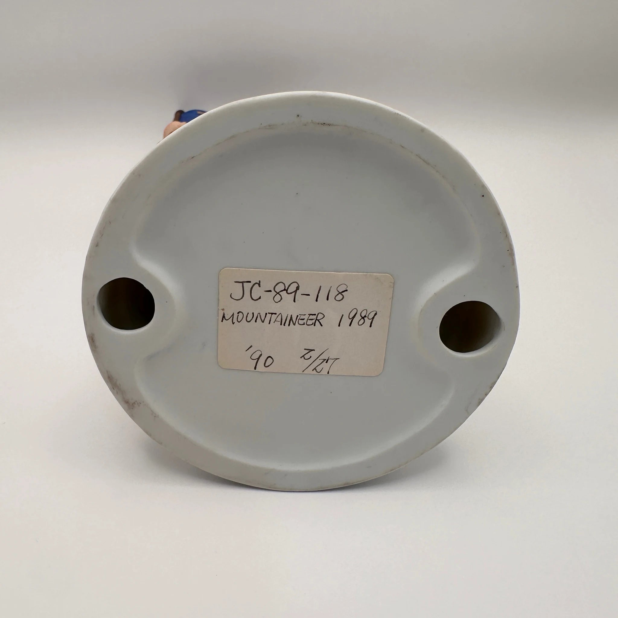 【リユース】 フィギュリン(陶磁器人形) / ザ・マウンテニア (The Mountaineer) / 1934年以降 / アメリカ / ウェストバージニア大学