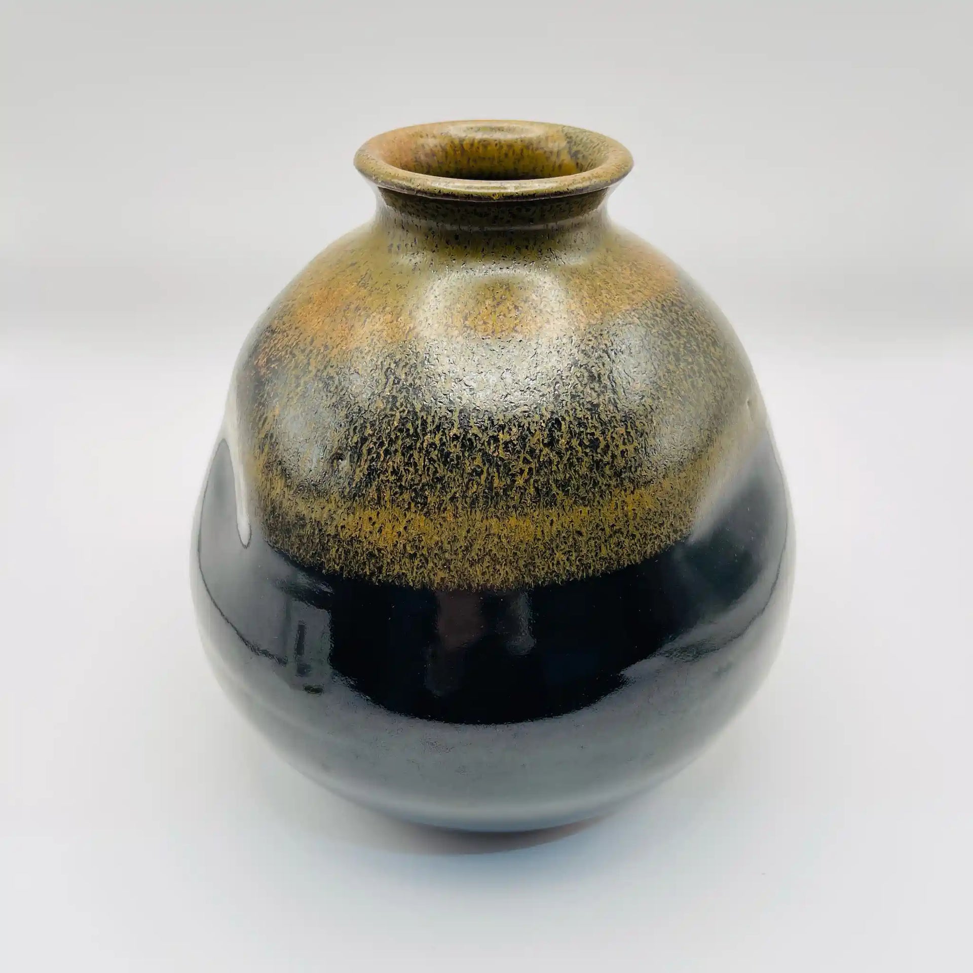 丹彩窯 / 壺 / 日本六古窯 / 自然釉 / 登り窯焼成 / オブジェ適性