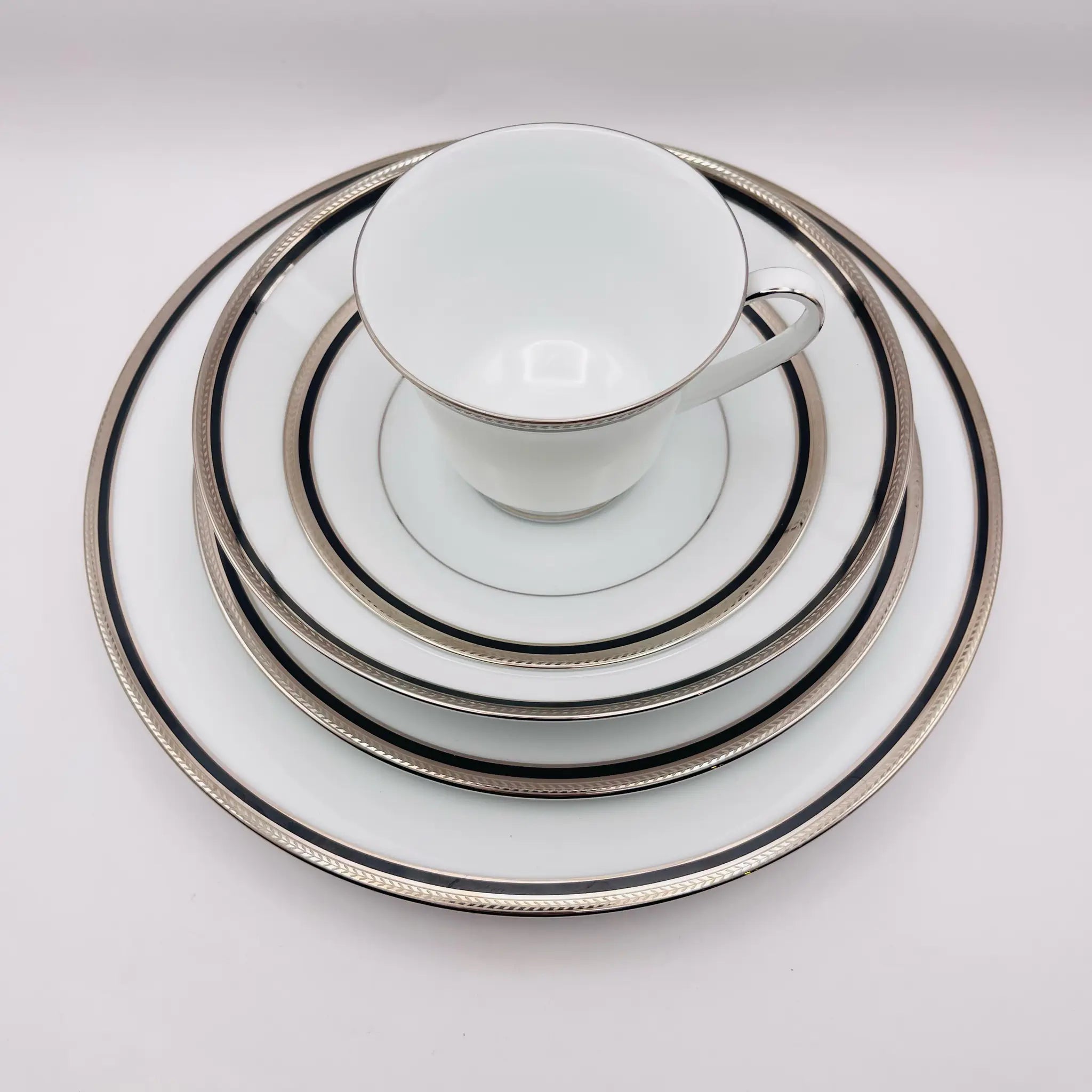 【リユース】 ティーカップ・プレート 5P / Noritake(ノリタケ) / TOORAK NOIR(トゥーラックノワール) / ファインポーセレン