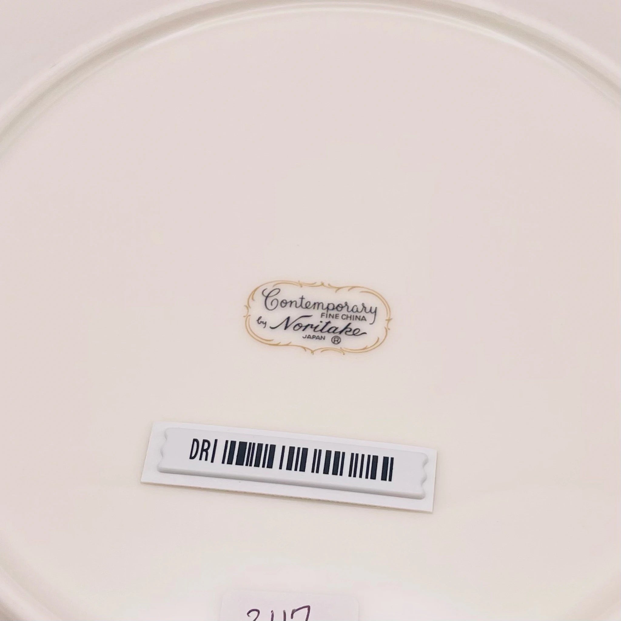 【リユース】 プレート(皿) / Noritake(ノリタケ) / コンテンポラリー / Fine China / 日本