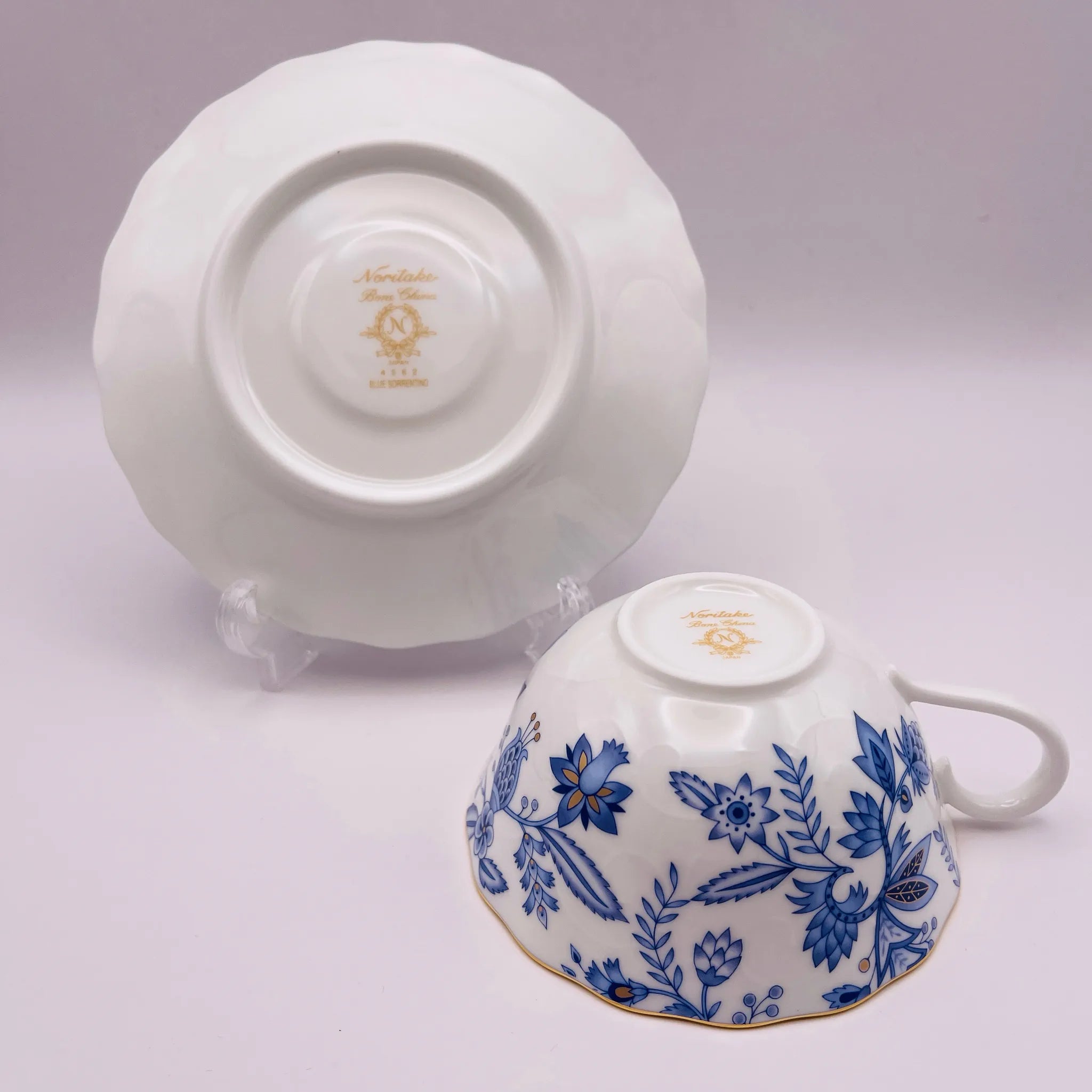 【リユース】 ペアティーカップセット / Noritake(ノリタケ) / ブルーソレンティーノ / 日本 / 未使用,箱あり,廃盤,希少 / 箱付き