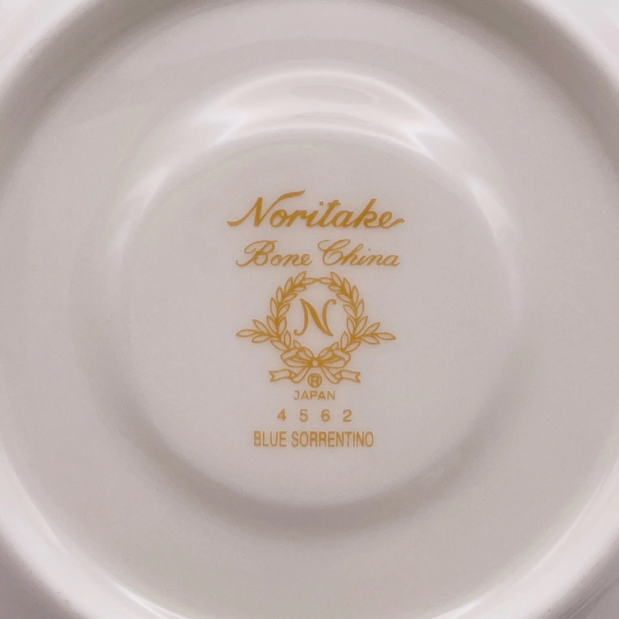 【リユース】 ペアティーカップセット / Noritake(ノリタケ) / ブルーソレンティーノ / 日本 / 未使用,箱あり,廃盤,希少 / 箱付き