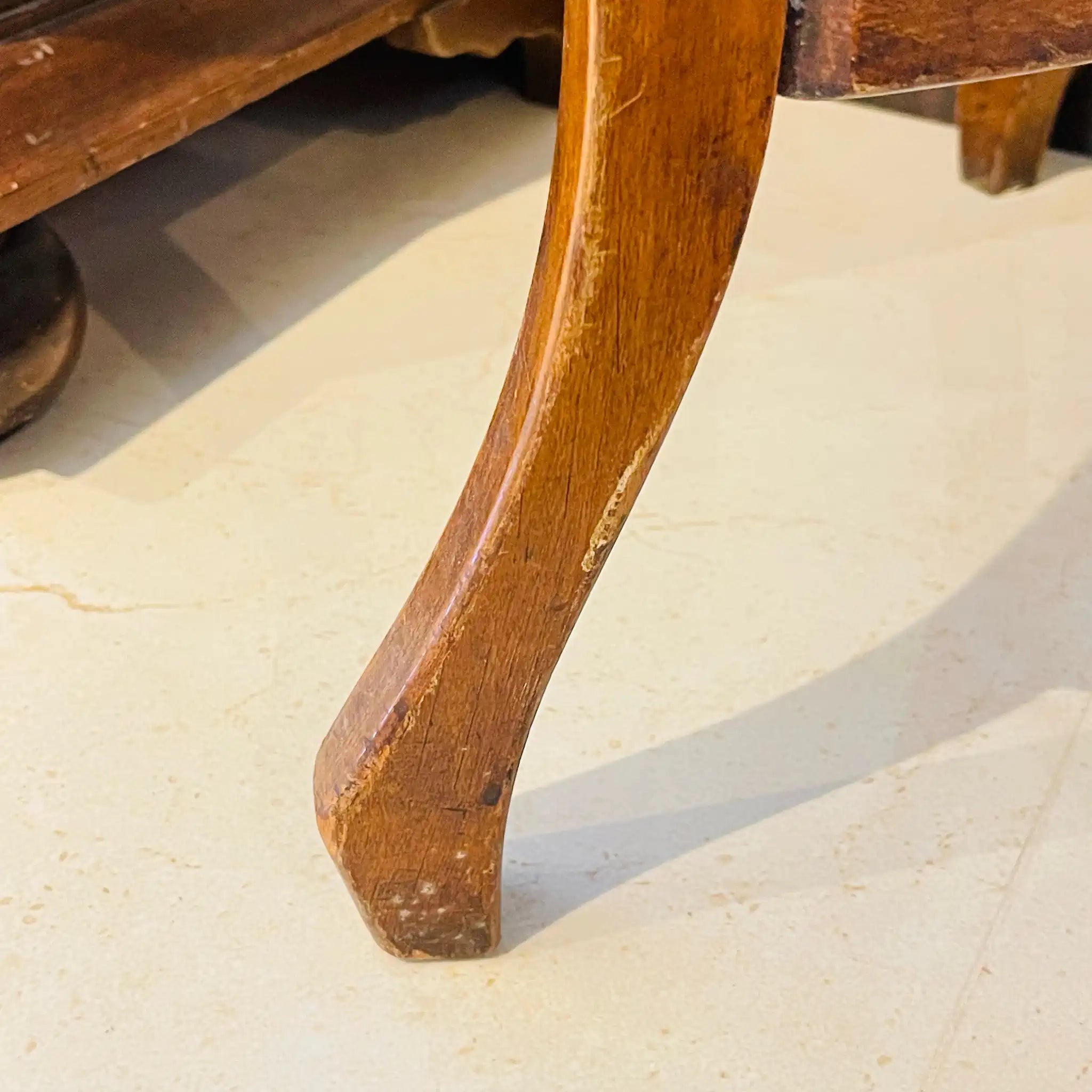 【アンティーク】 アンティーク チェステーブル / ヴィクトリア様式 / 19世紀後半 / ウォールナット材サテンウッド材クルミ材 / イギリス