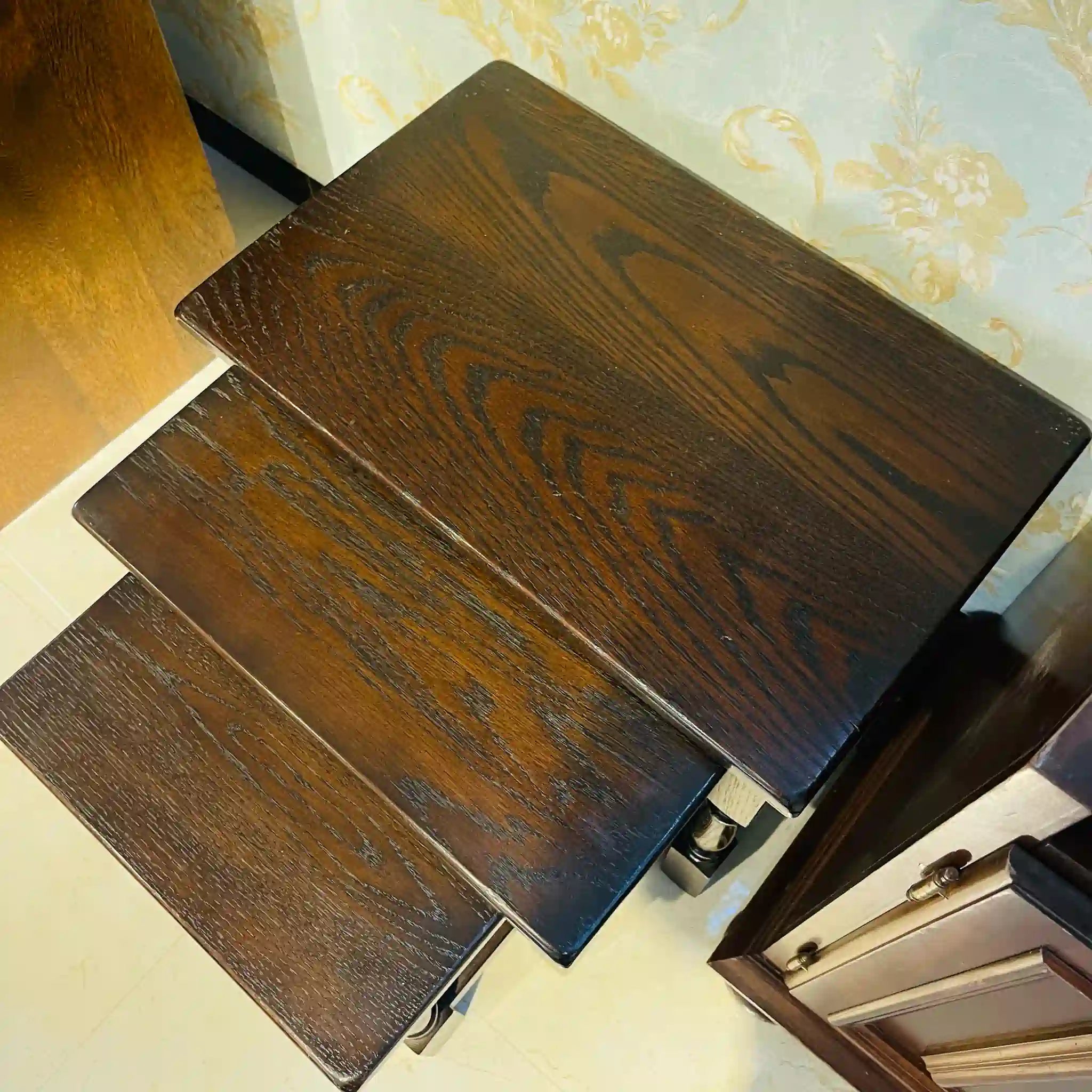 【アンティーク】 アンティークネストテーブル / ターンドレッグ / イギリス