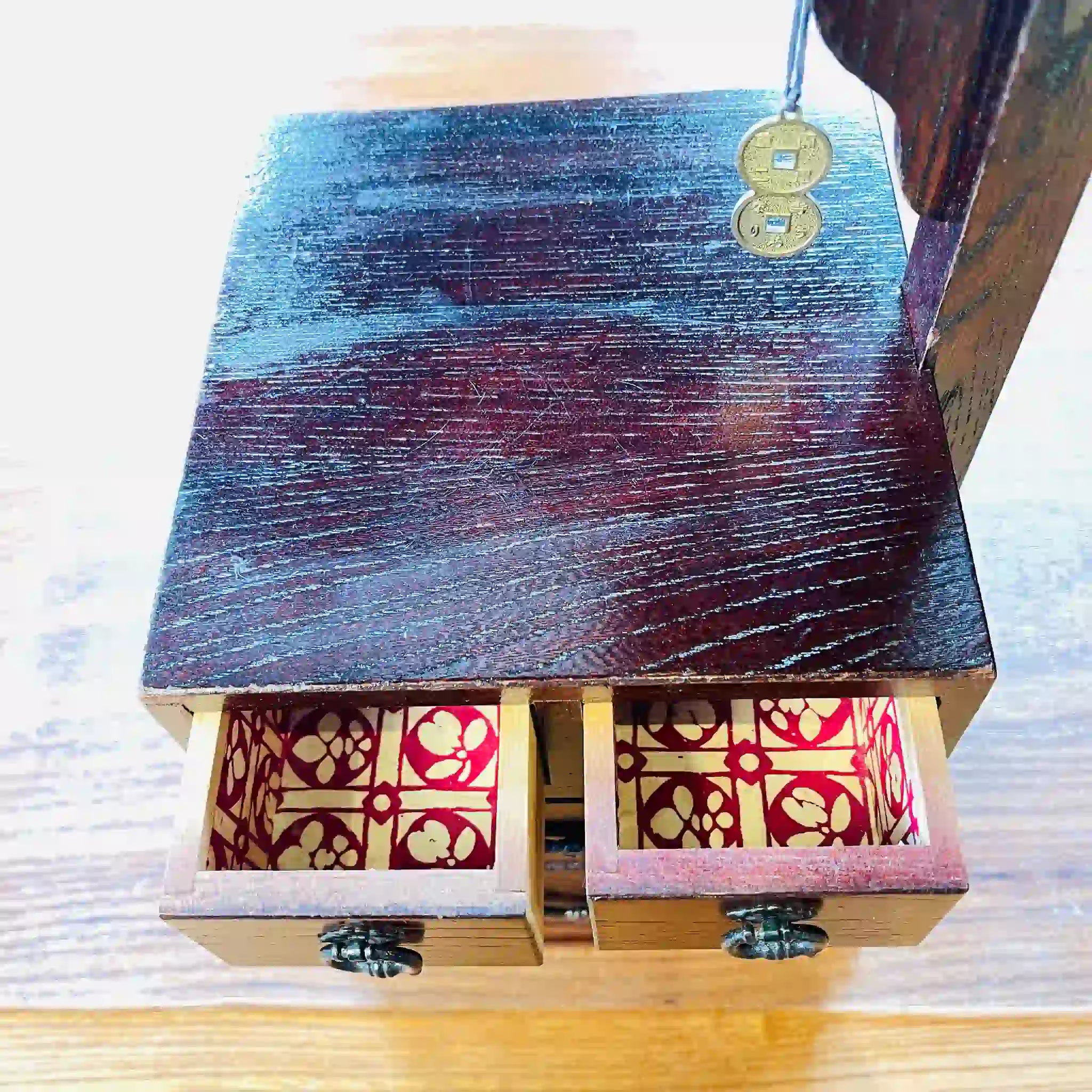 【骨董品】 裁縫箱 / 栗材 / 櫓付き