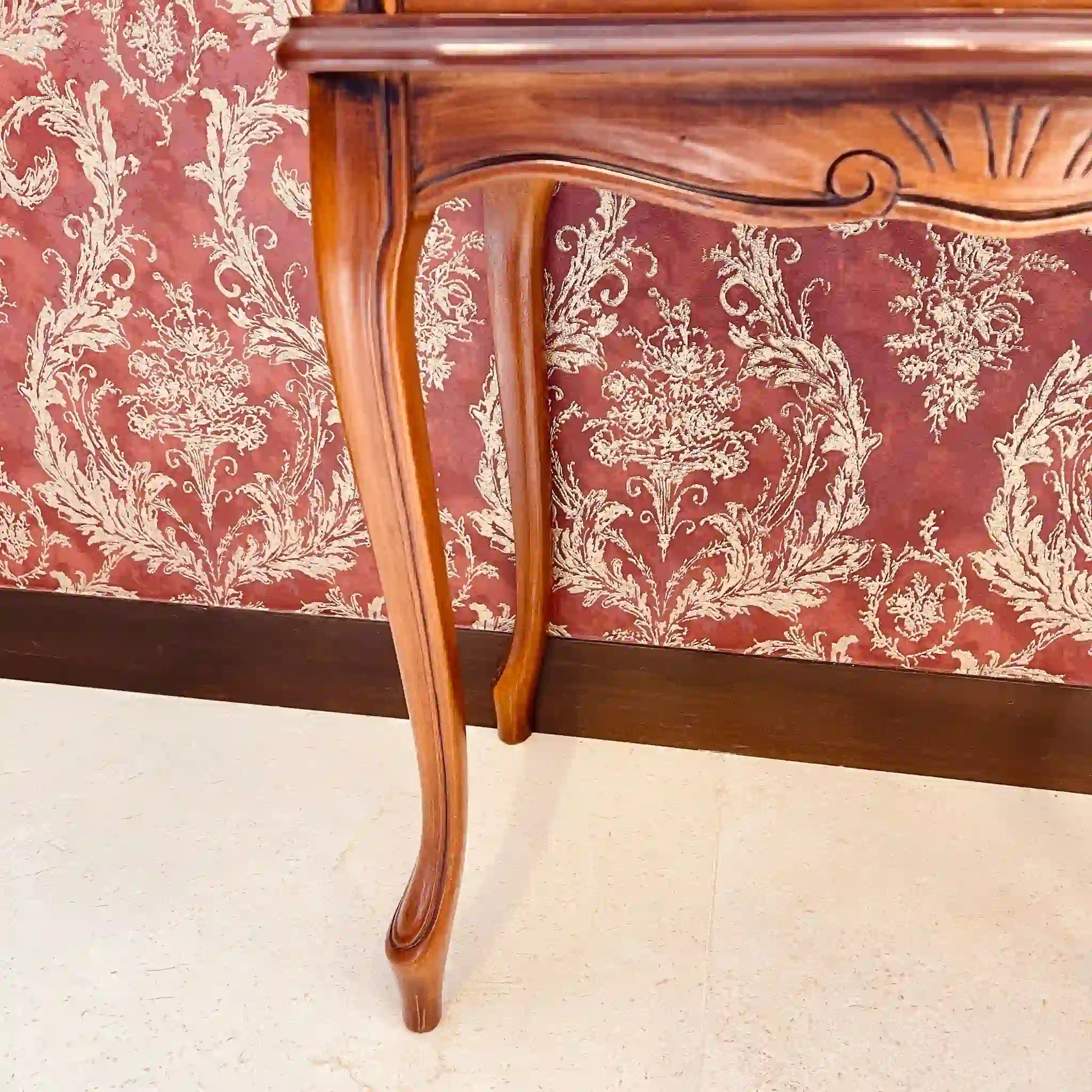 【リユース】 アンティーク調リビングチェスト / イタリア / 猫脚