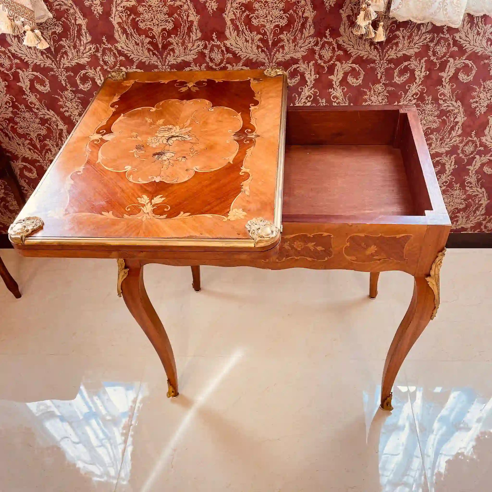 【アンティーク】 アンティークゲームテーブル