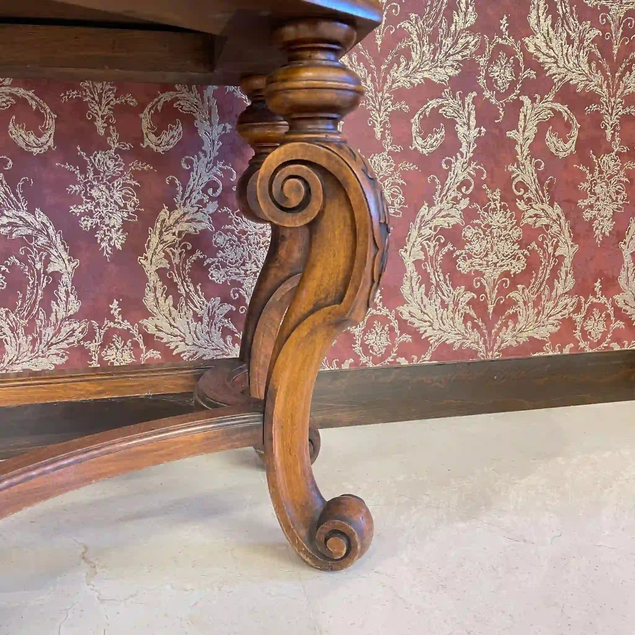 【アンティーク】 コモド コンソール / ボンベイ型 / 1900年代 / ウォールナット材 / ドイツ