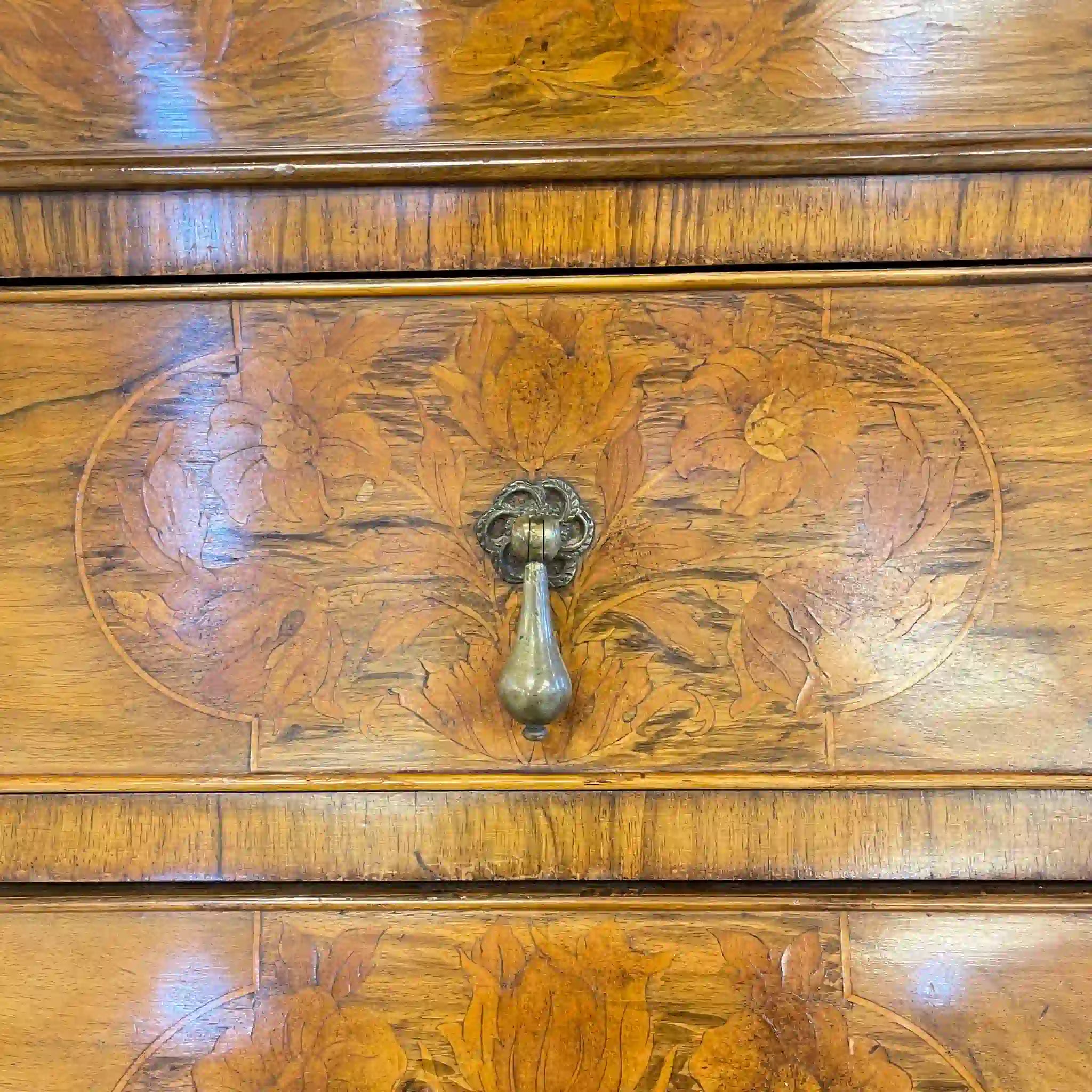 【アンティーク】 コモド コンソール / ボンベイ型 / 1900年代 / ウォールナット材 / ドイツ