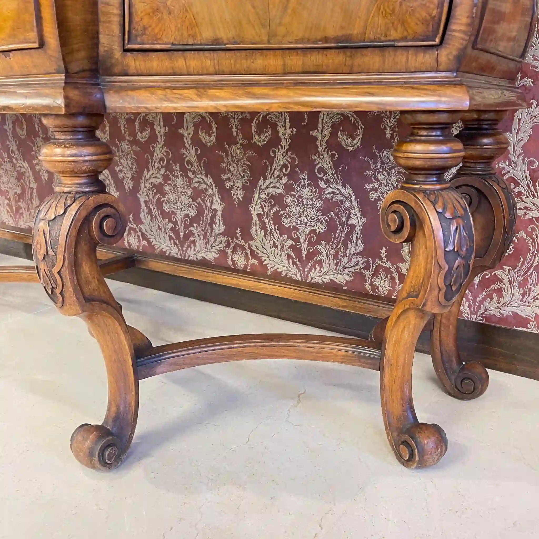 【アンティーク】 コモド コンソール / ボンベイ型 / 1900年代 / ウォールナット材 / ドイツ