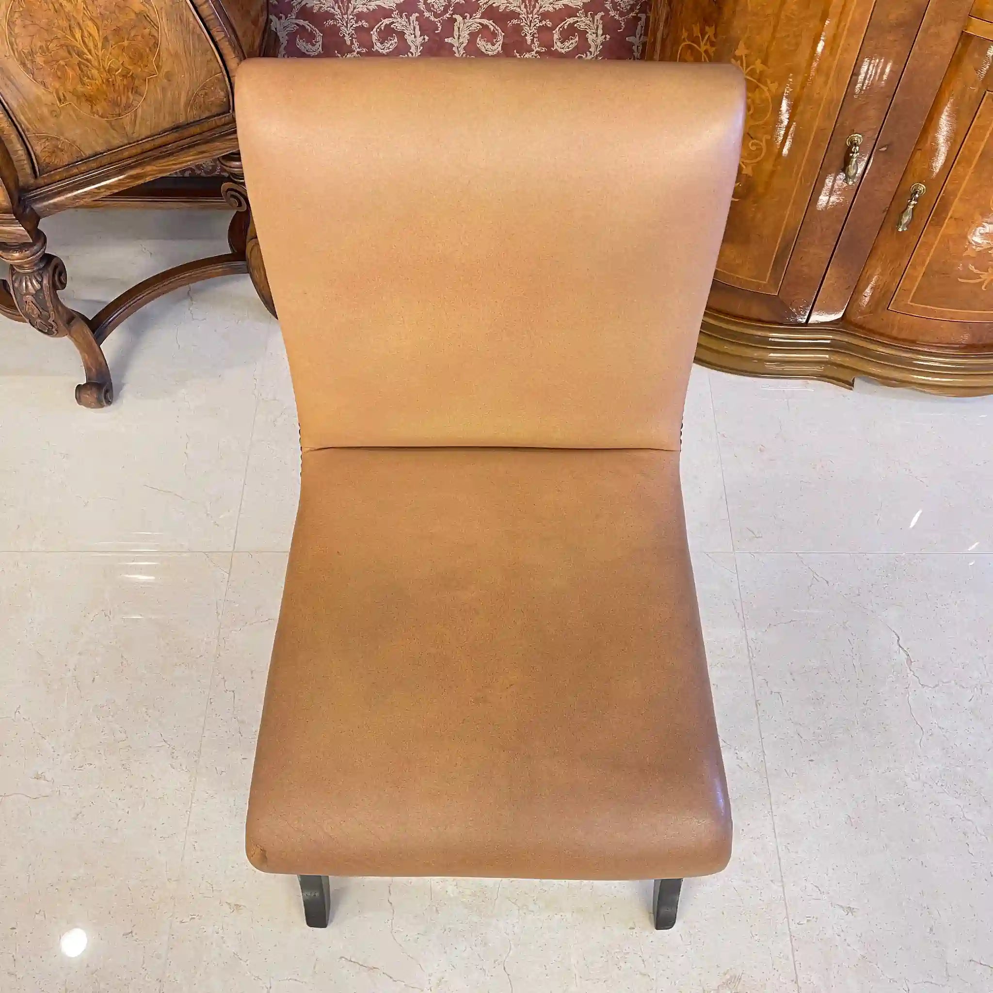 【アンティーク】 ダイニングチェア / 本革 / イギリス直輸入